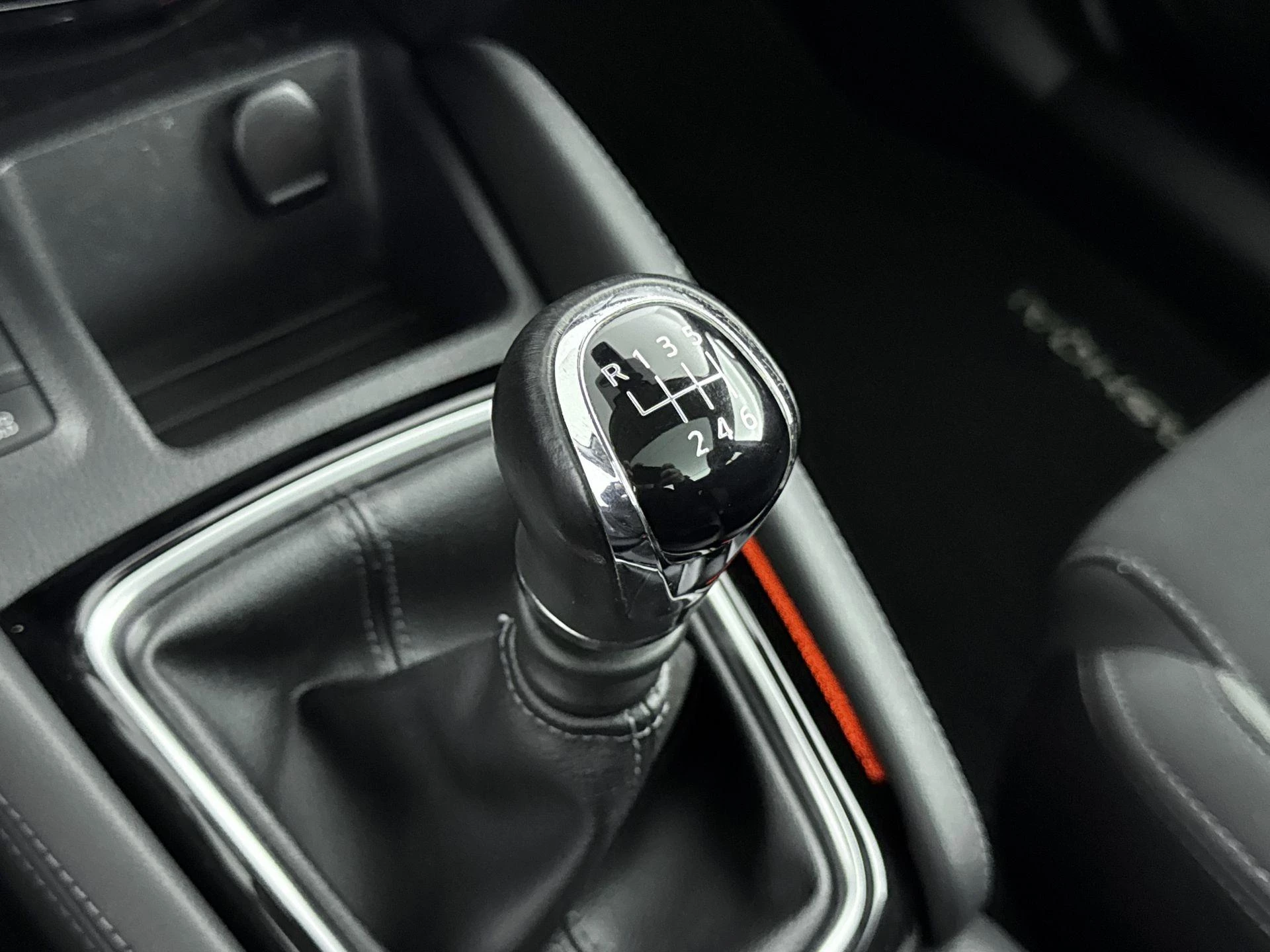 Nissan-QASHQAI-image-18