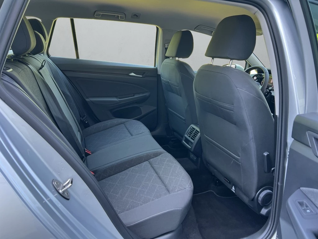 Volkswagen Golf VIII Variant 2.0 TDI Life *LED*ACC*