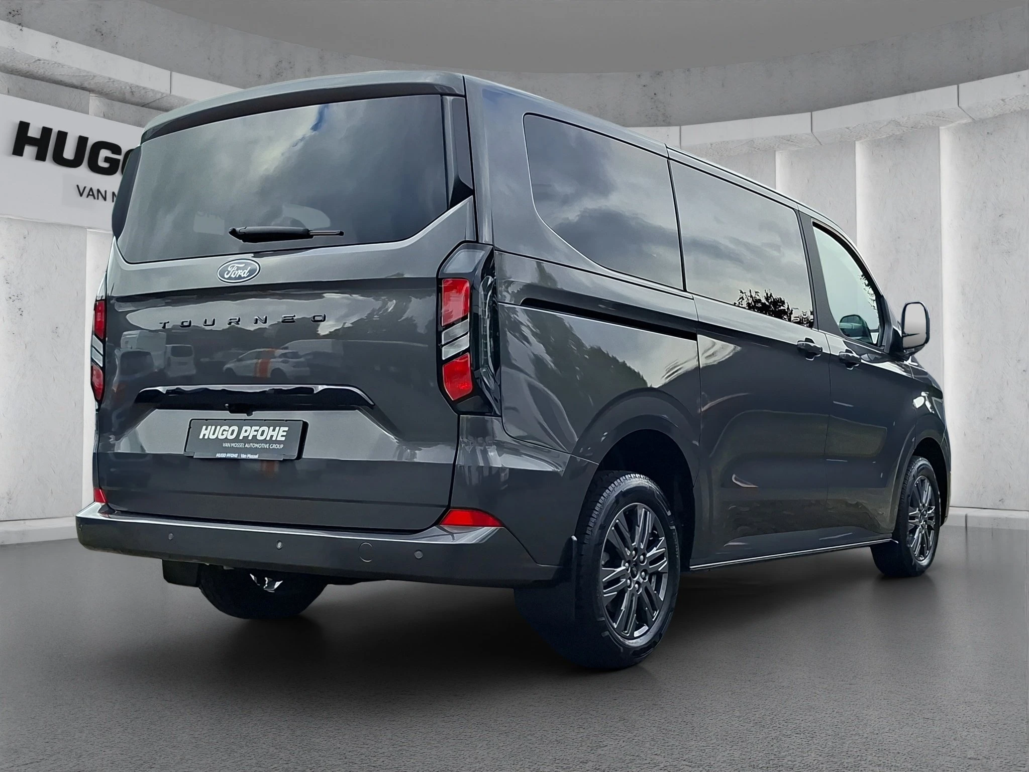 Ford-Tourneo Custom-image-4