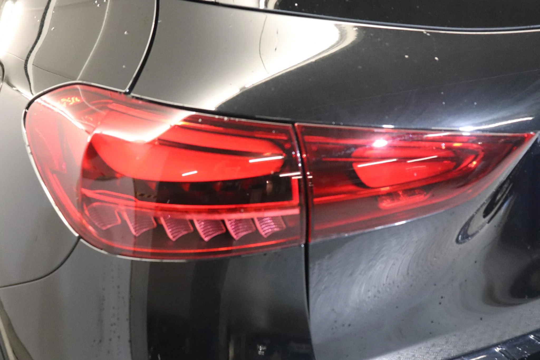 Mercedes-Benz-GLA-image-13