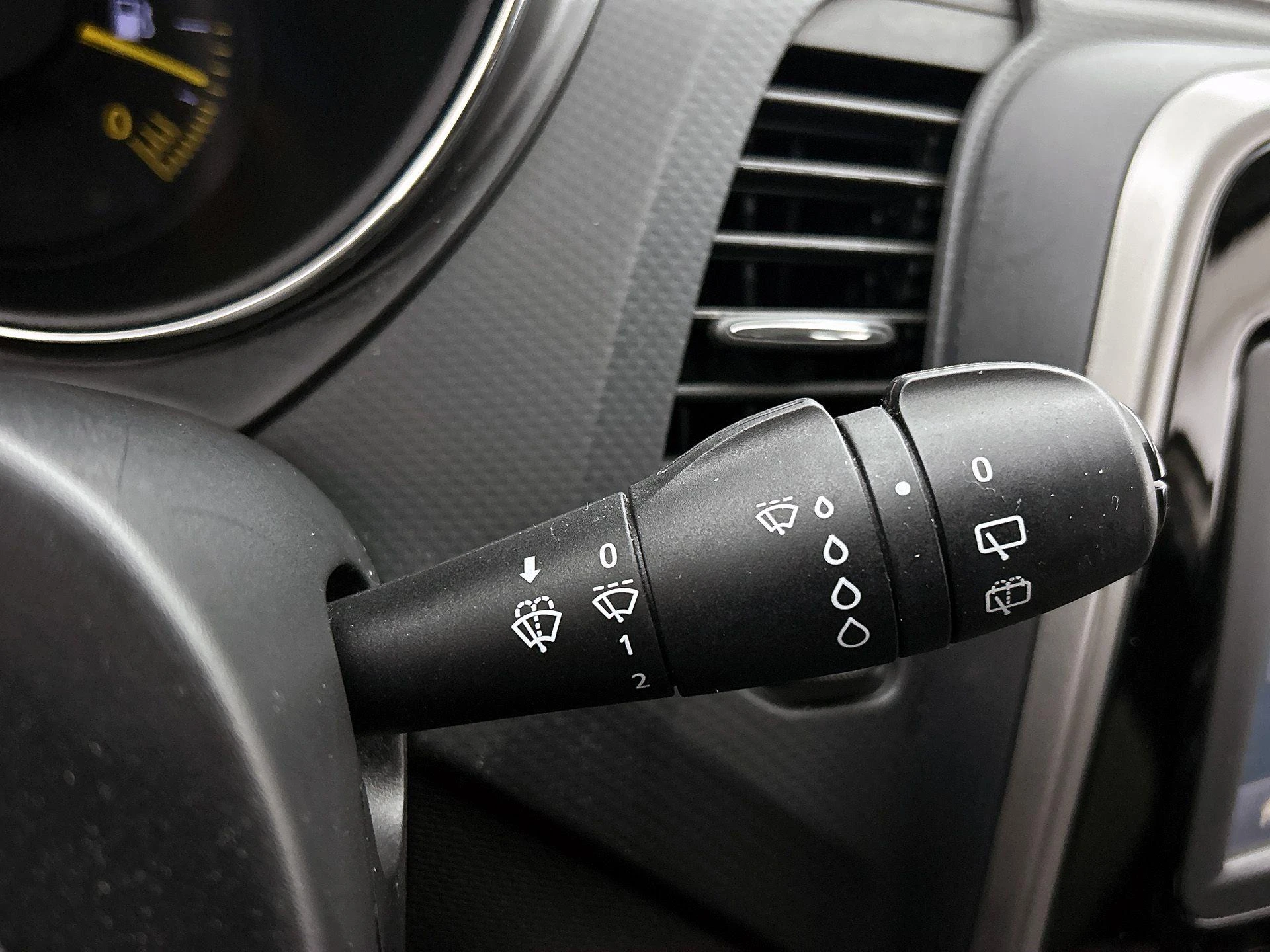 Renault-Captur-image-9