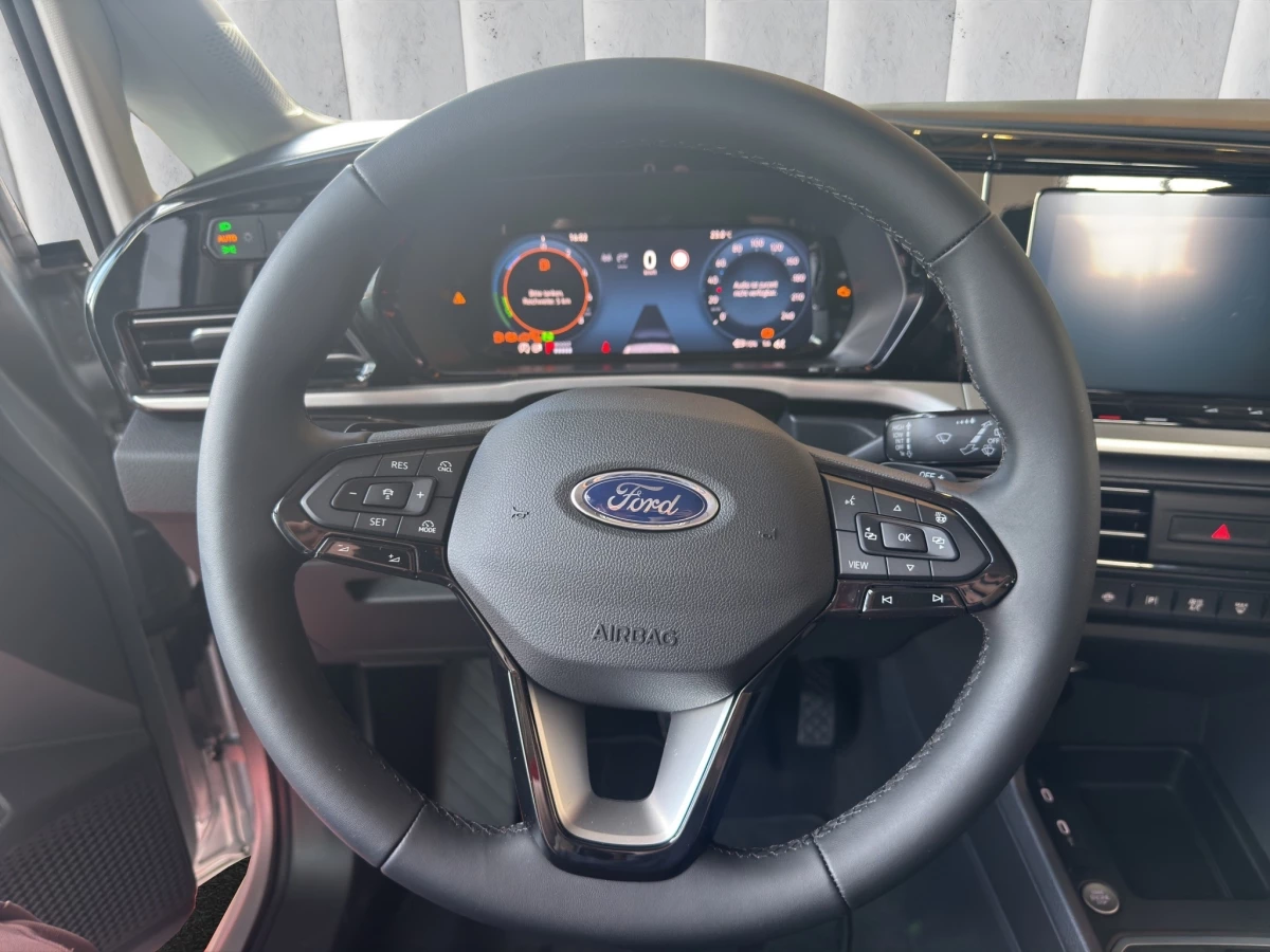 Ford-Tourneo Connect-image-12