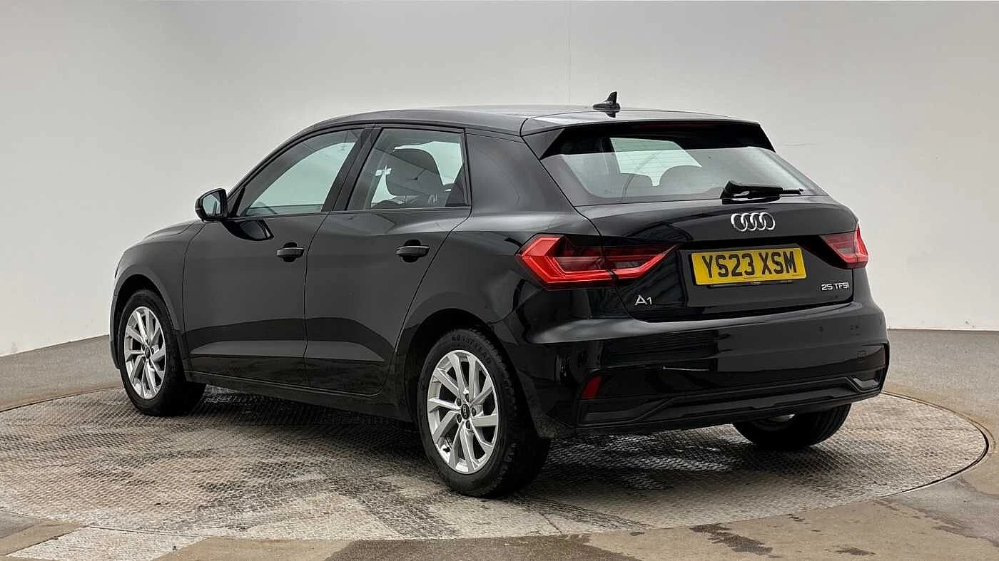 Audi-A1 Sportback-image-2