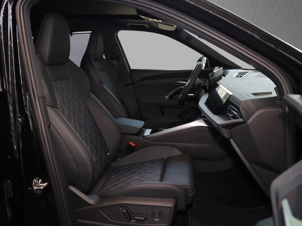 Audi SQ5 SUV TFSI 270 kW S tronic 3.0 TFSI quattro 270 kW edition one mythosschwarz