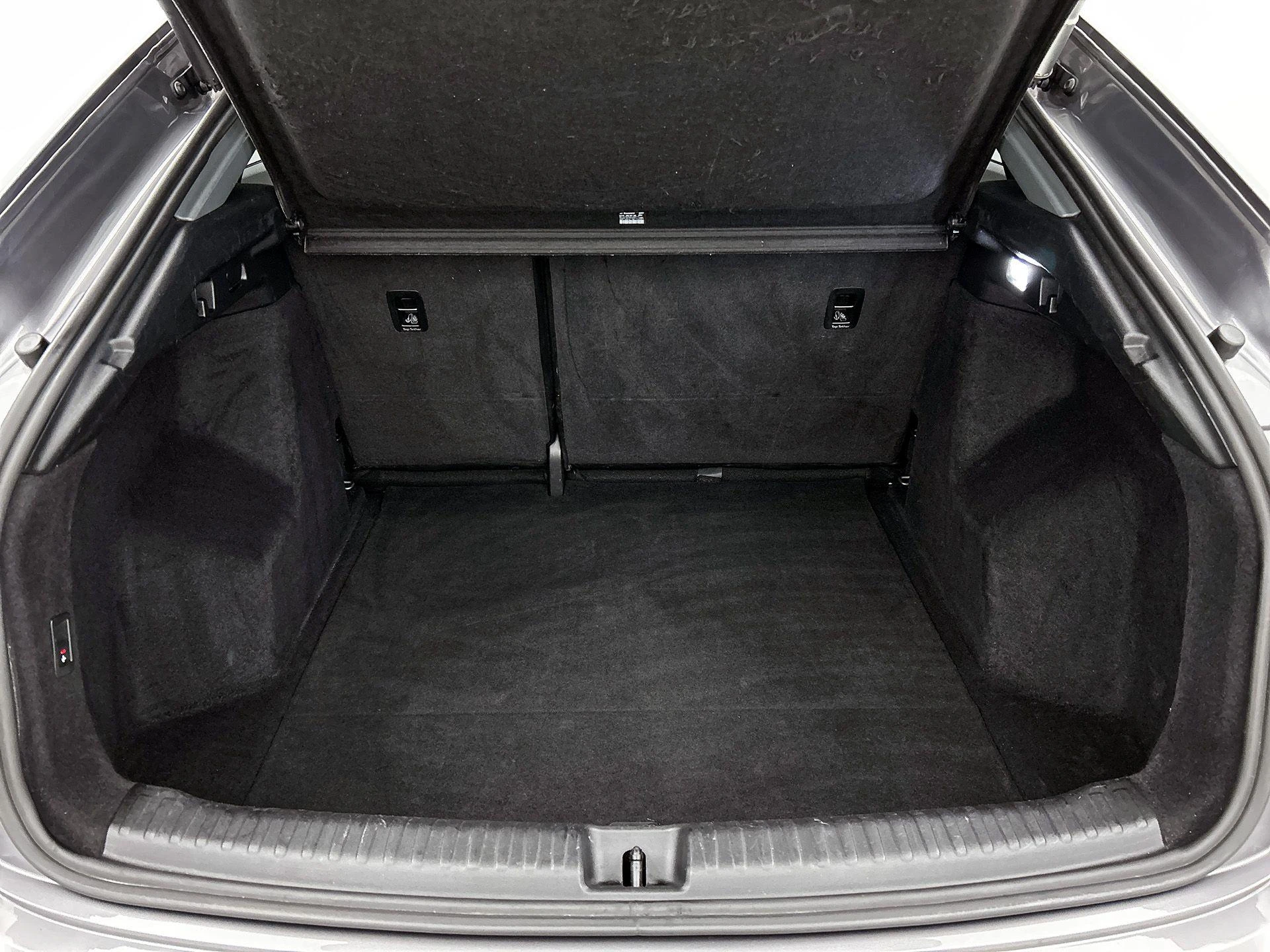 Audi-Q4 Sportback e-tron-image-32
