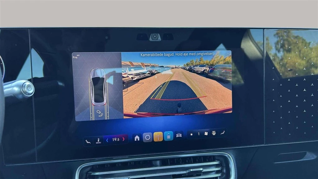 Mercedes-Benz-CLA-image-15