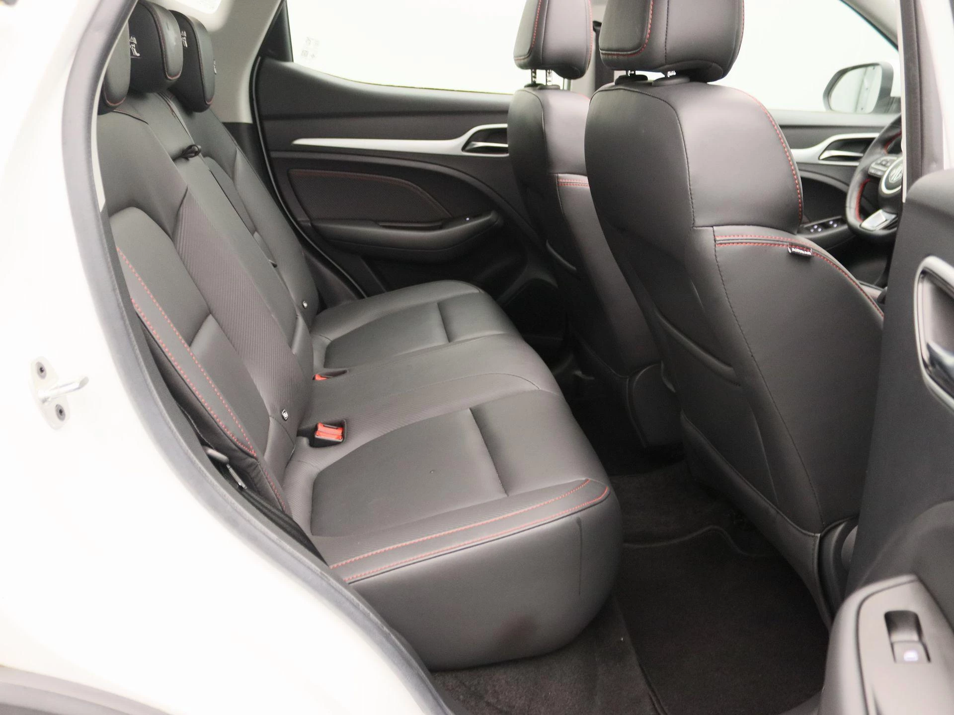 MG ZS EV Standard Range Luxury 50 kWh