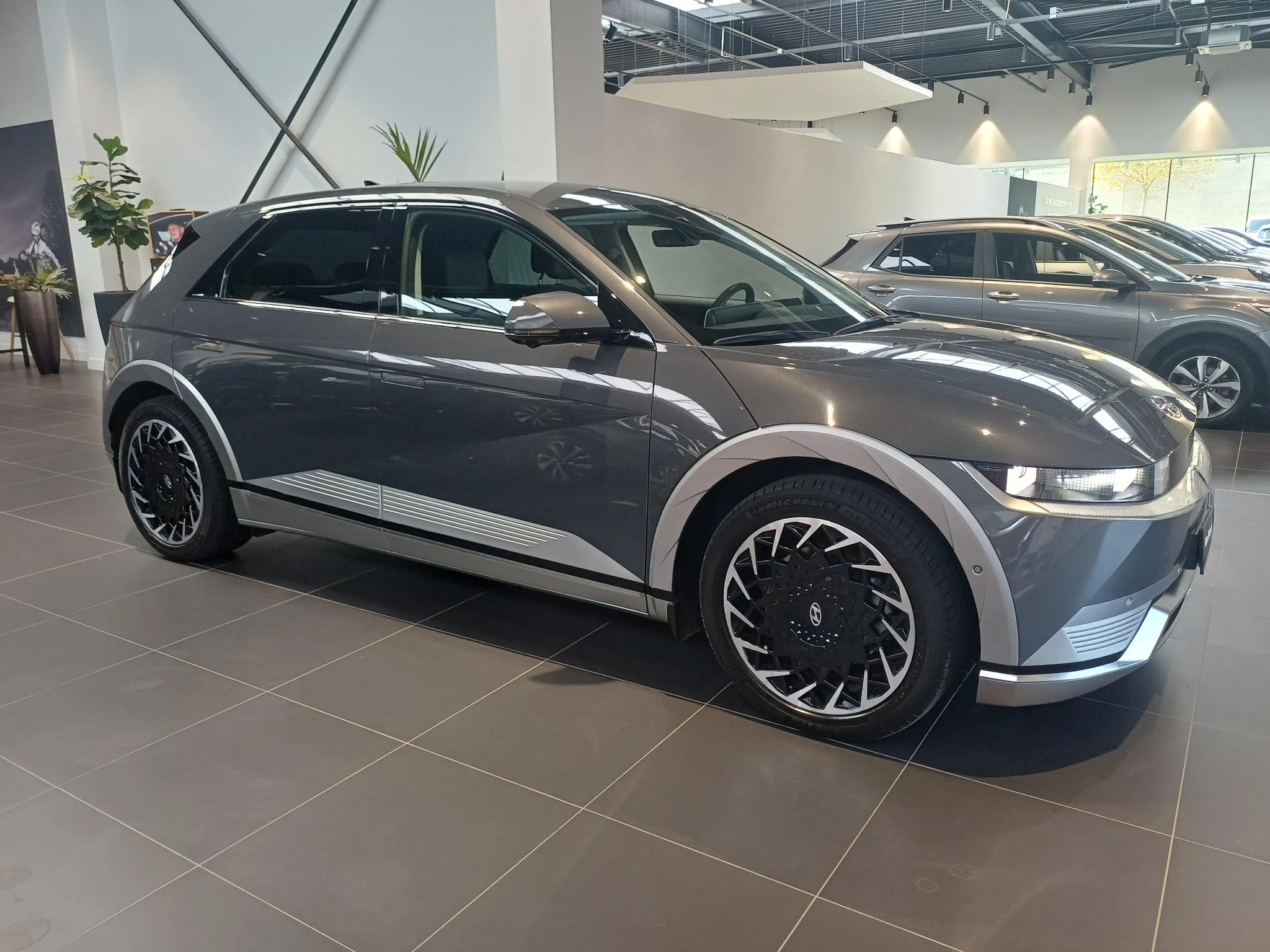 Hyundai-IONIQ 5-image-8