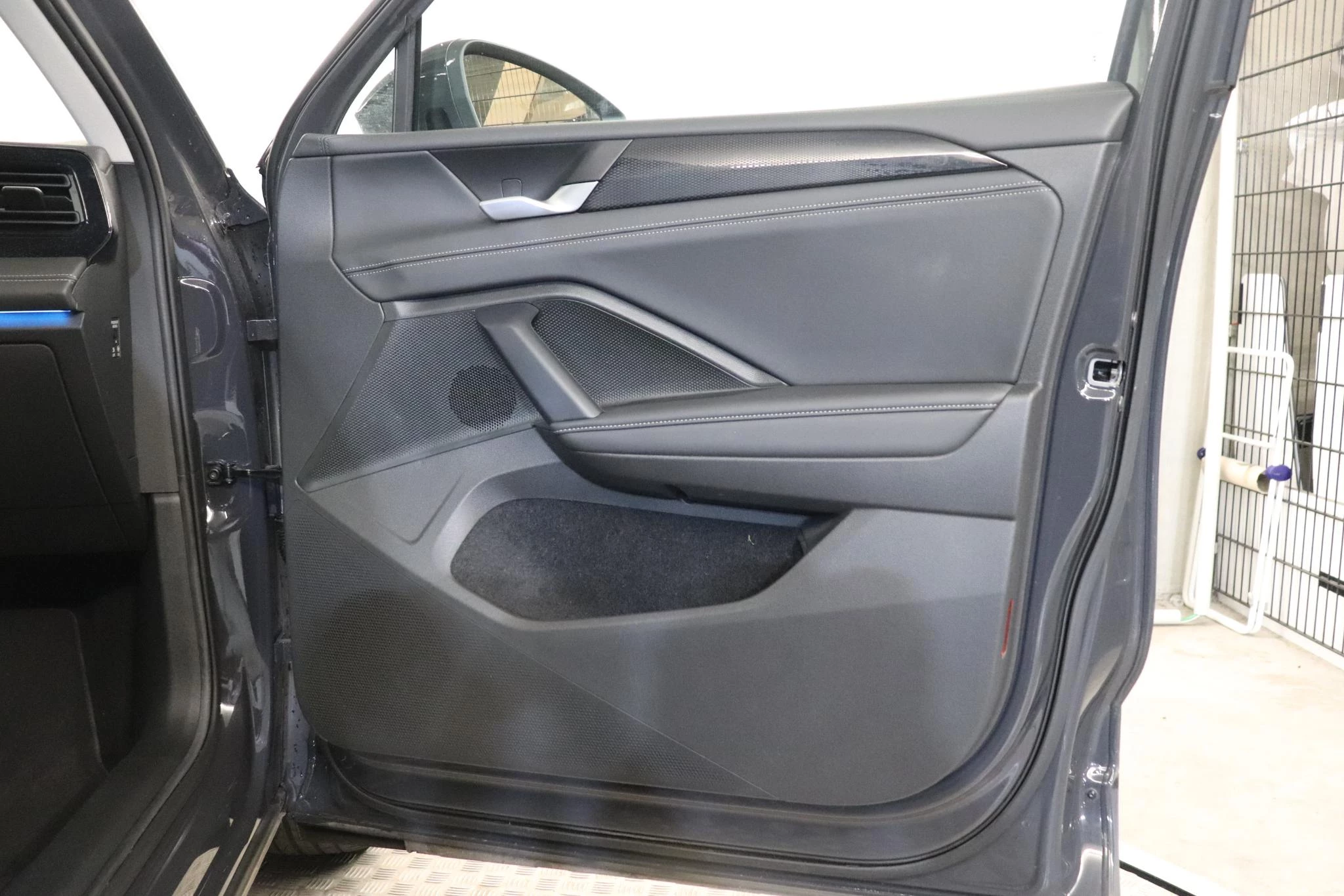 Volkswagen-Tiguan-image-6