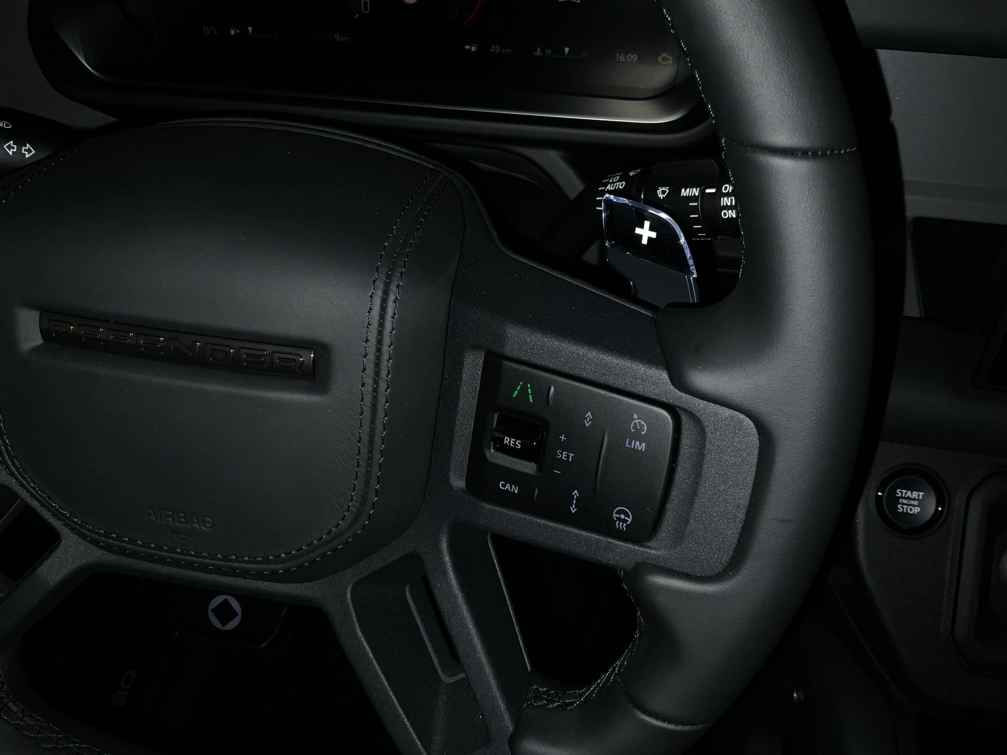 Land Rover-Defender-image-18