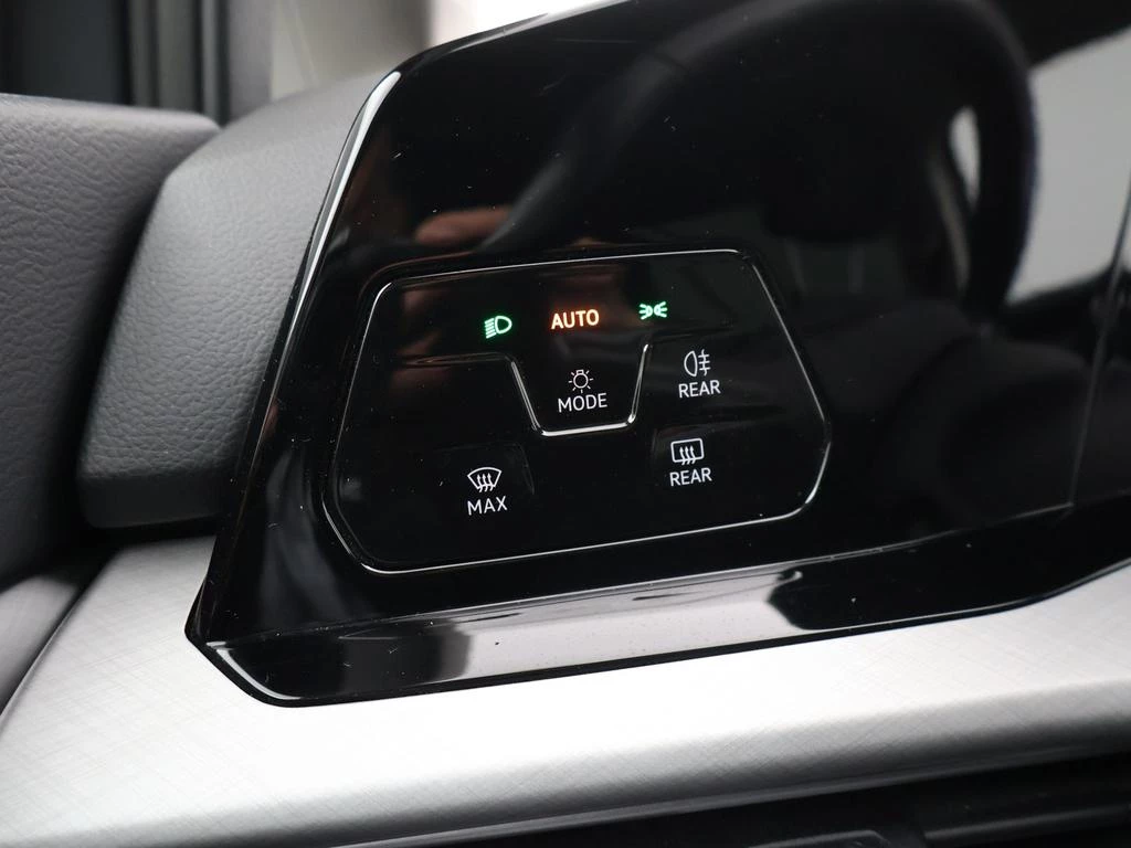 Volkswagen Golf VIII SW Golf Variant Life 1.0eTSI 110PK *AUTOMAAT*ACC*TREKHAAK*LANE ASSIST*PDC*VIRTUAL COCKPIT*...*