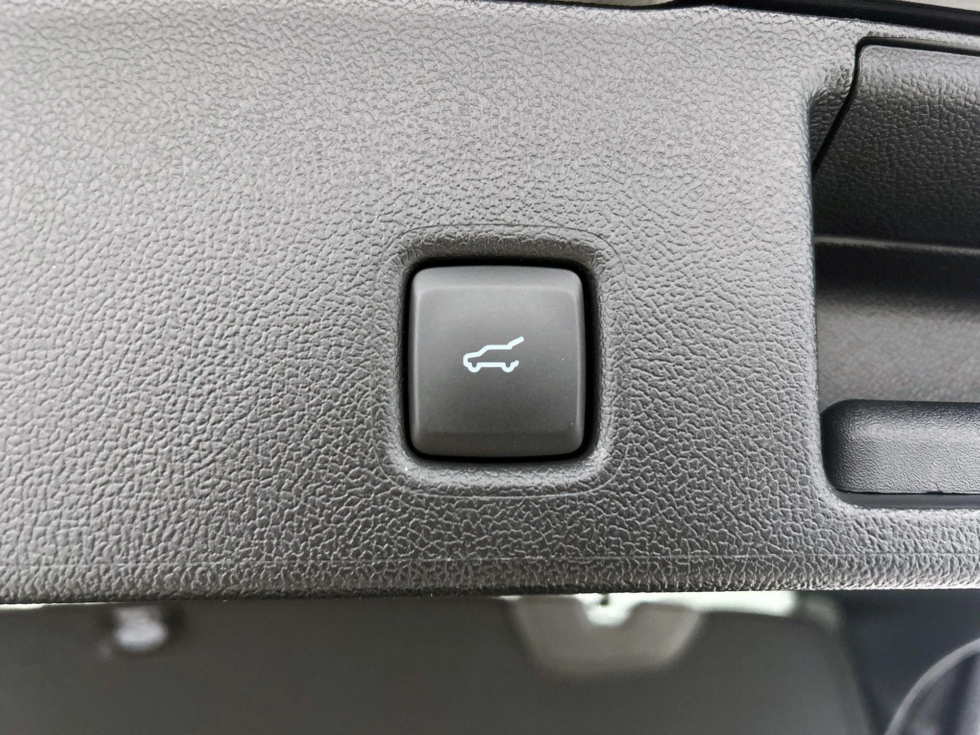 Ford-Kuga-image-25