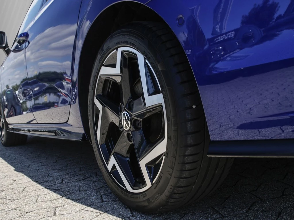 Volkswagen Golf Variant 2.0 TDI DSG R-Line AHK/Navi