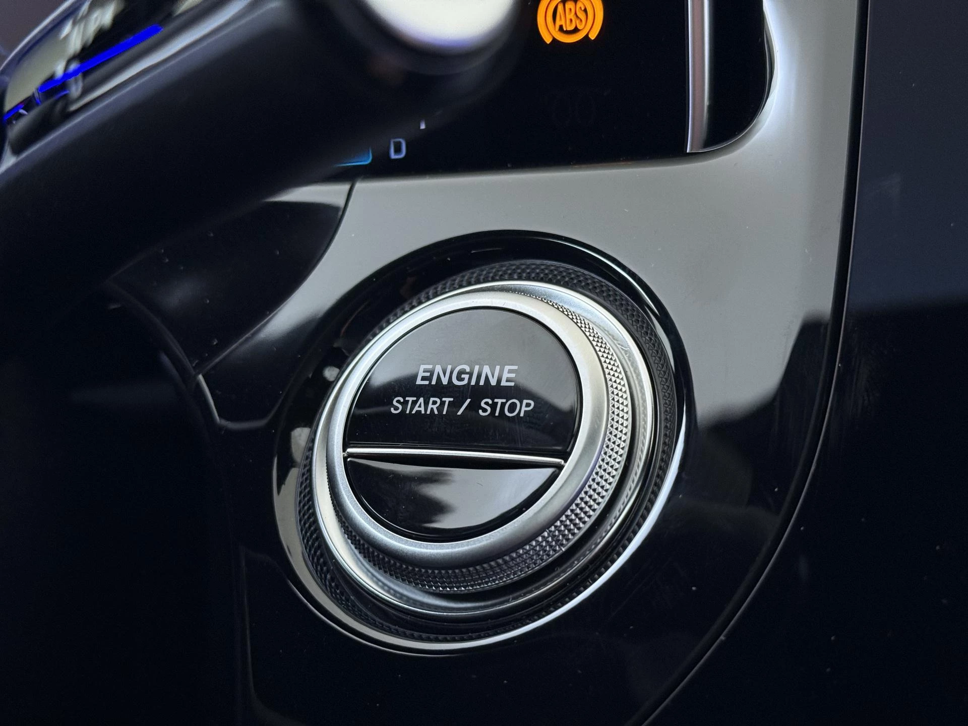 Mercedes-Benz-E-Klasse-image-20