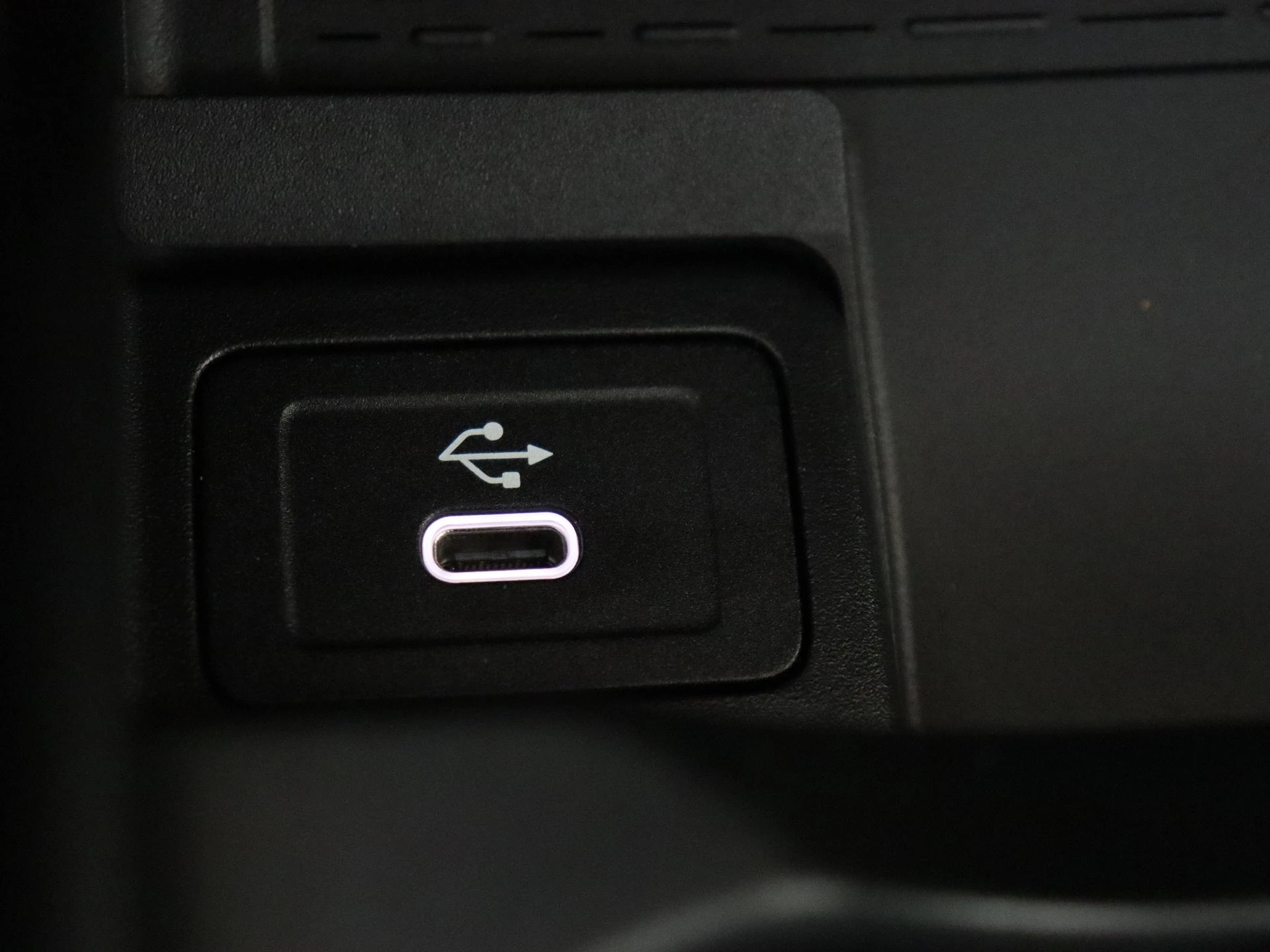 Mercedes-Benz-A-Klasse-image-25