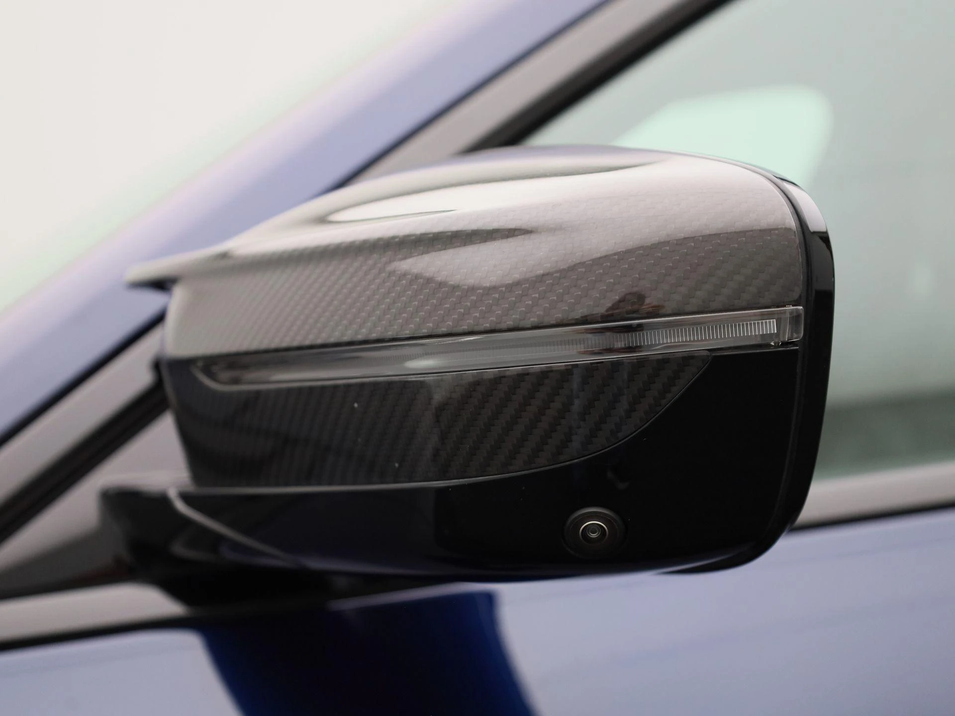 BMW-i4-image-62