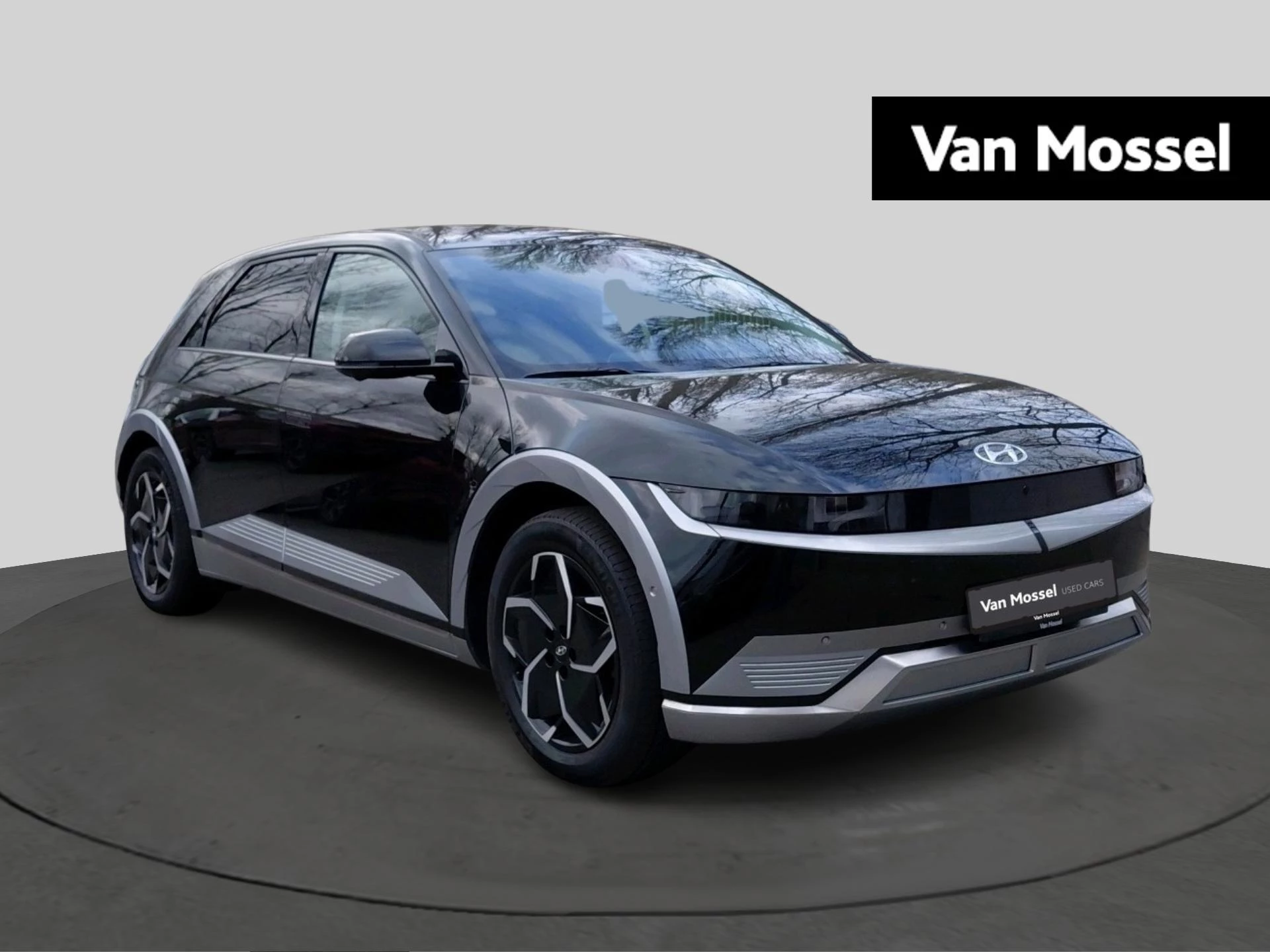 Hyundai-IONIQ 5-image-2