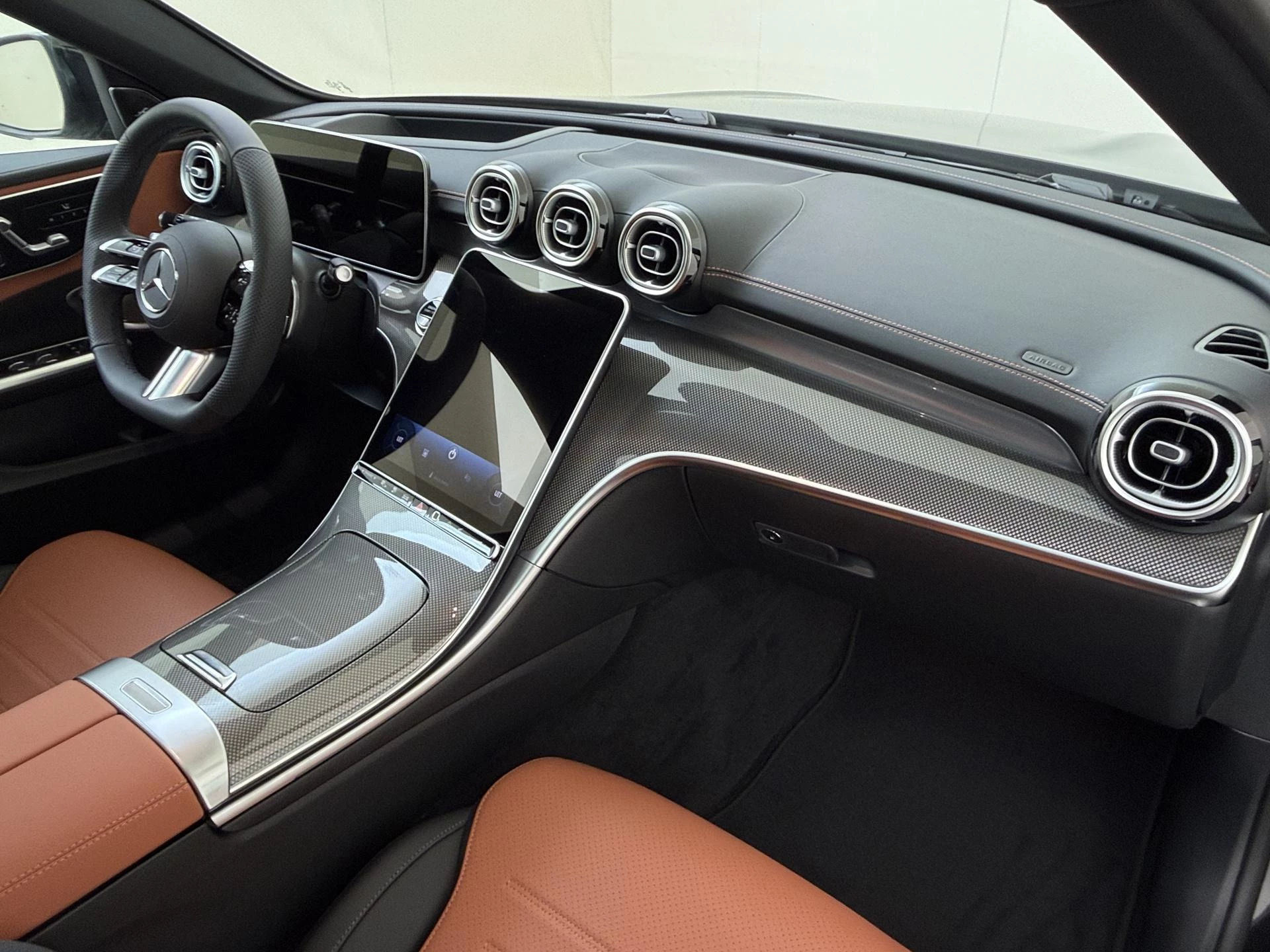 Mercedes-Benz-C-Klasse-image-4