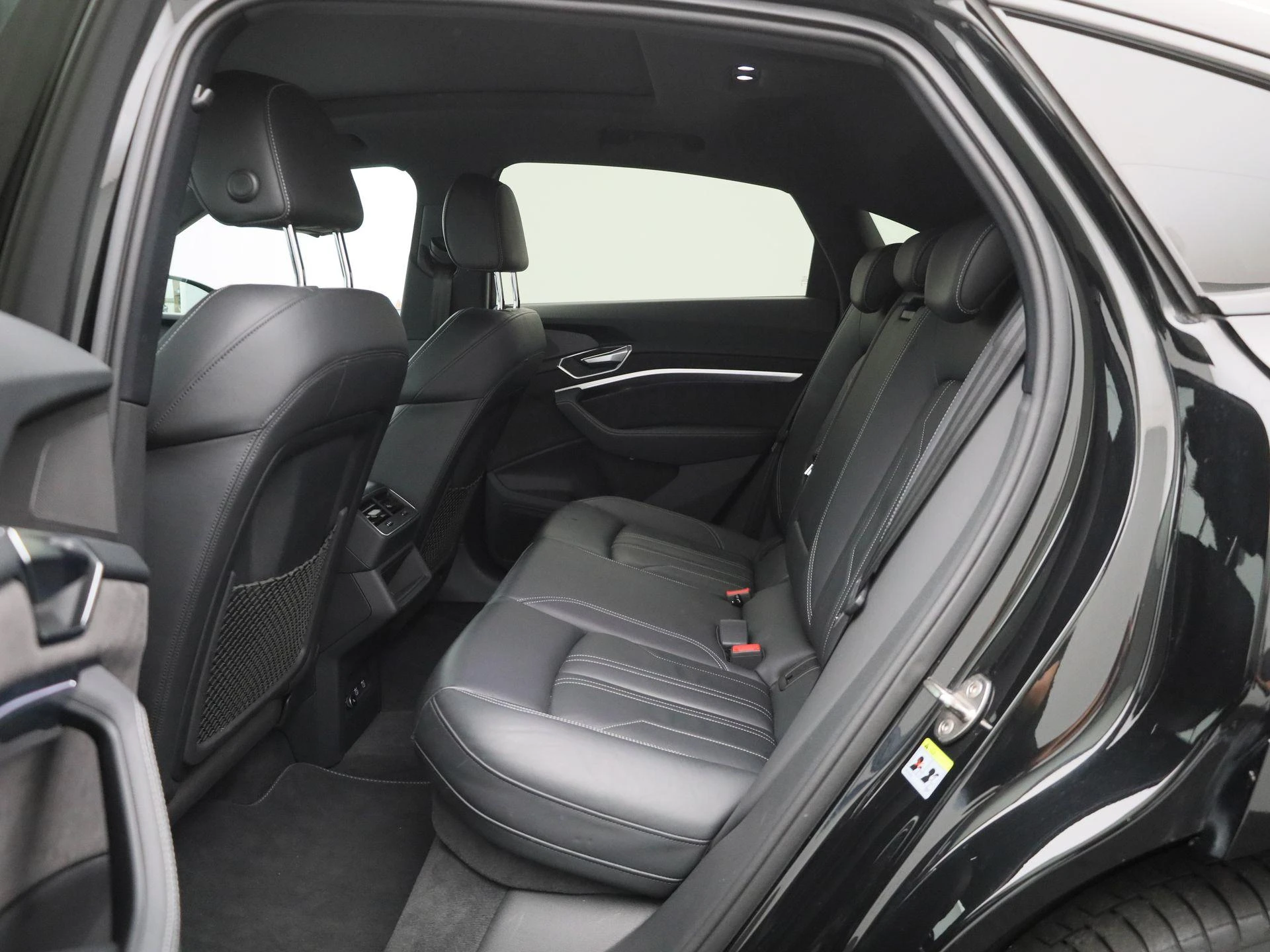 Audi-e-tron-image-11