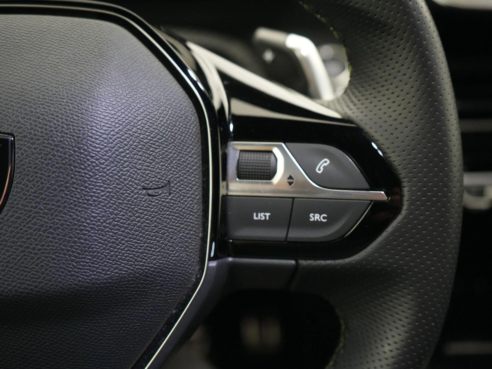 Peugeot-208-image-21
