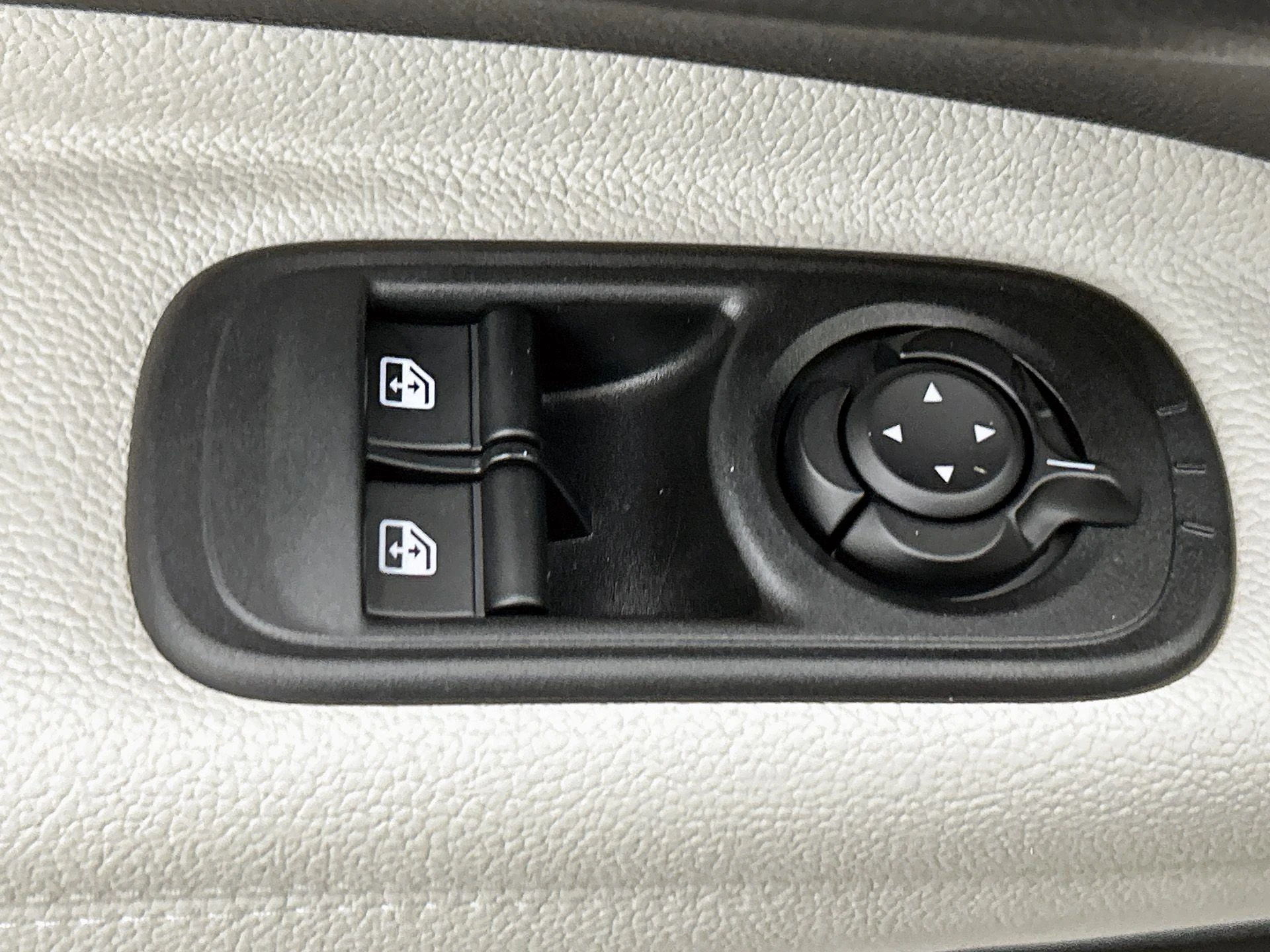 Fiat-500e-image-34