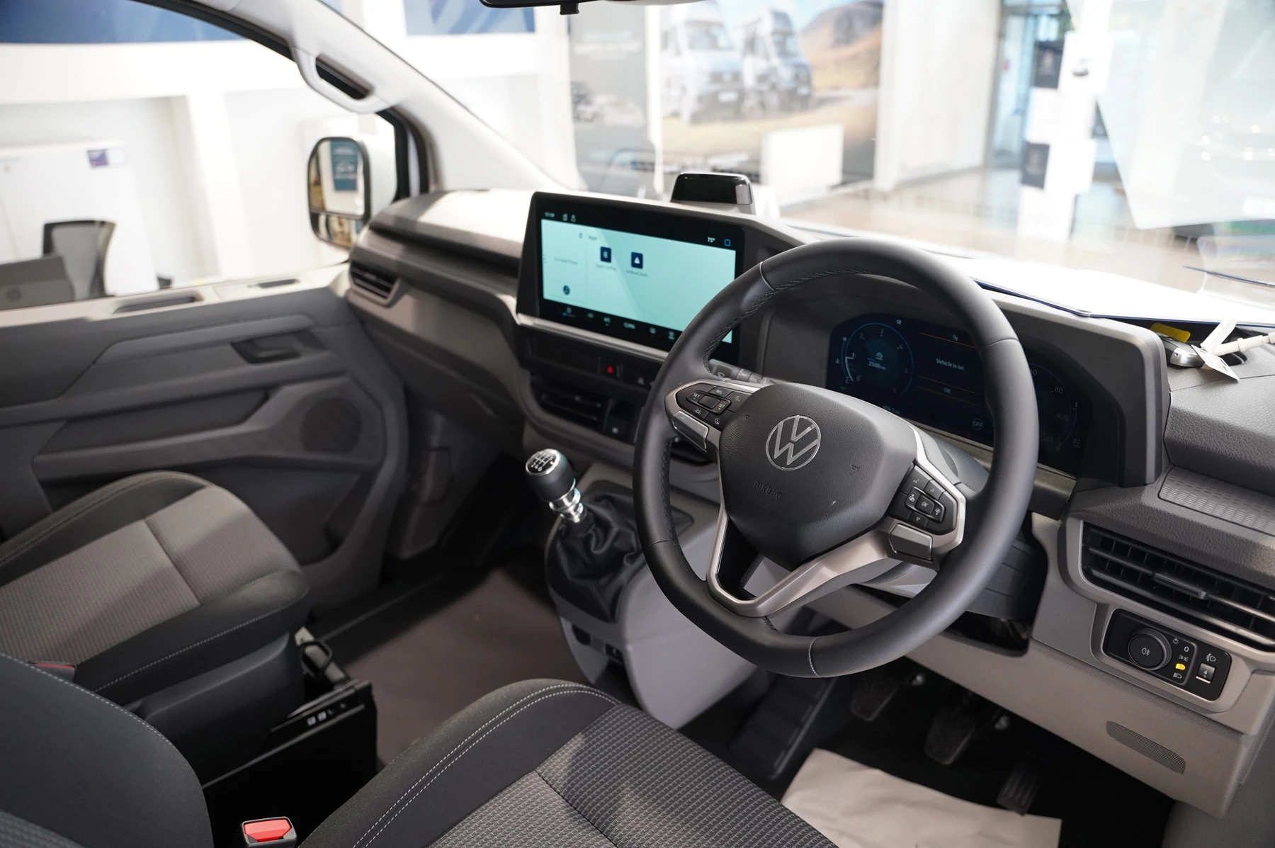 Volkswagen-Transporter-image-5
