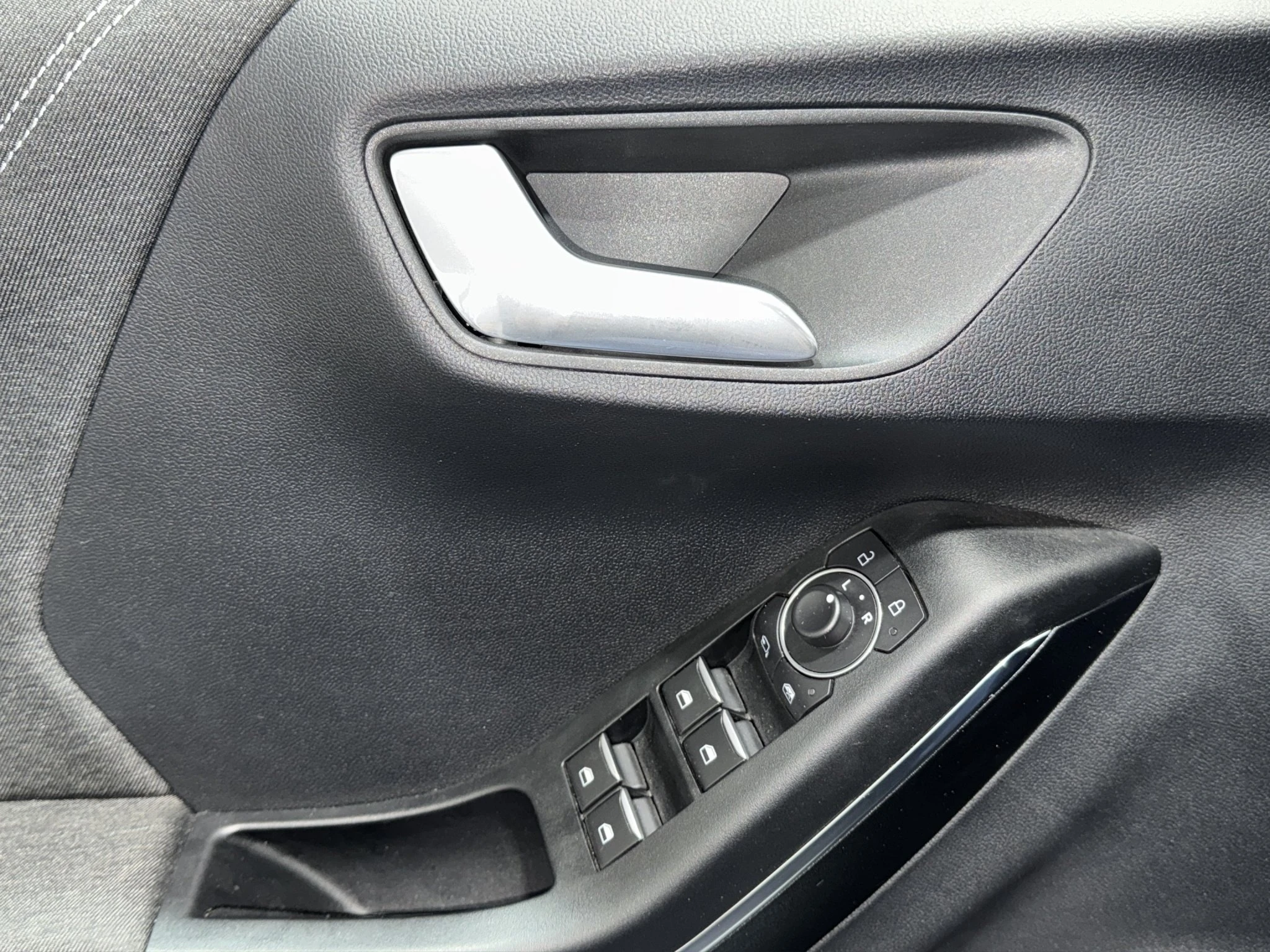 Ford-Puma-image-15