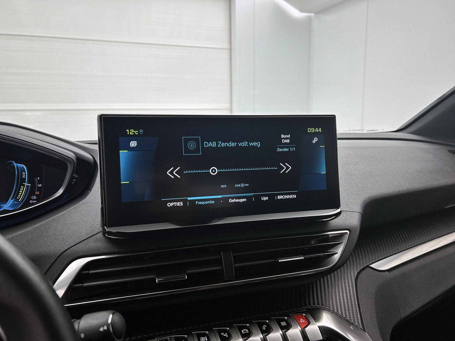 Peugeot-3008-image-8