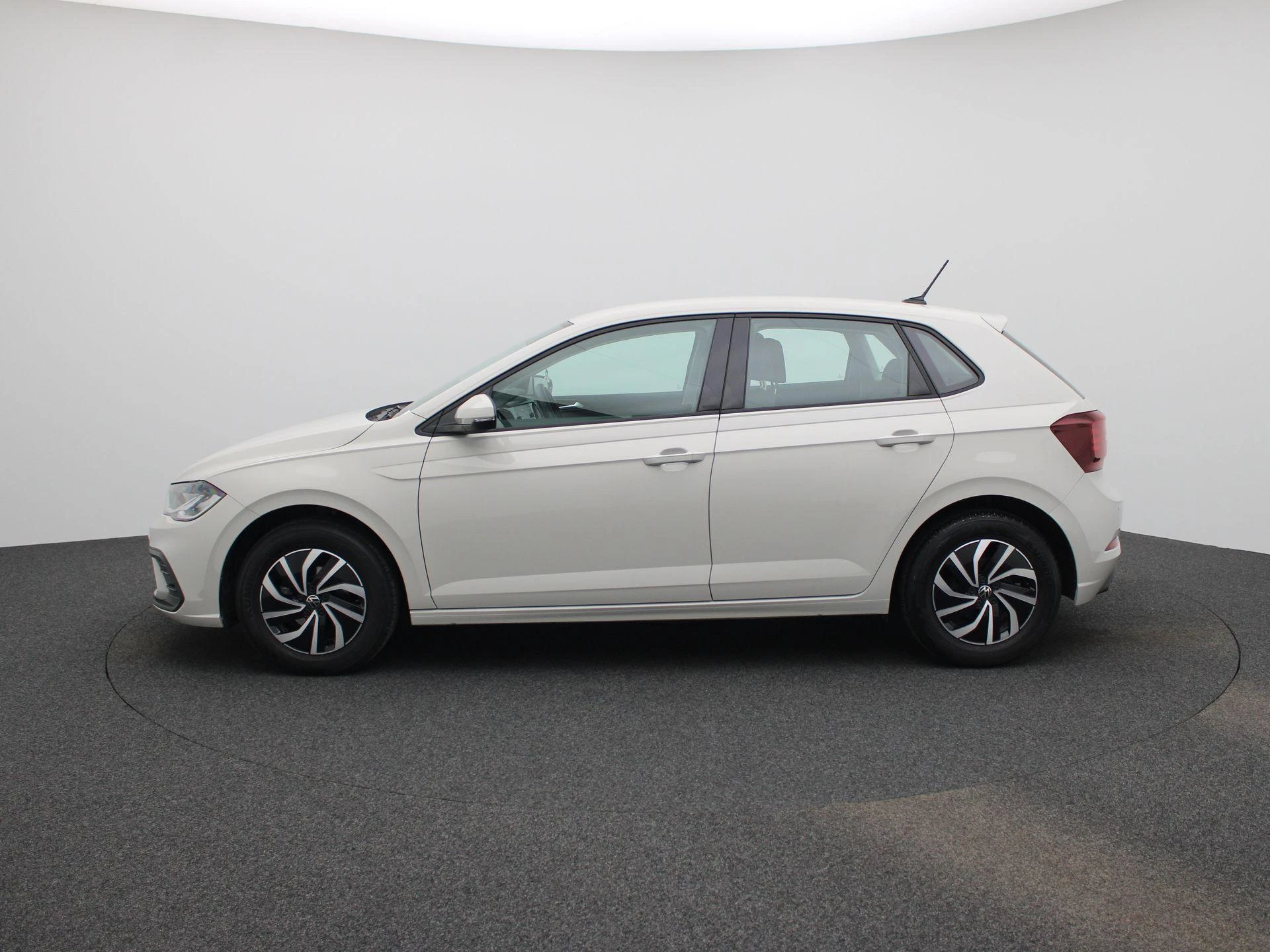 Volkswagen Polo Life Edition 95 PK