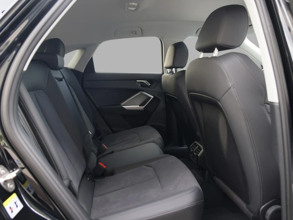 Audi-Q3-image-10