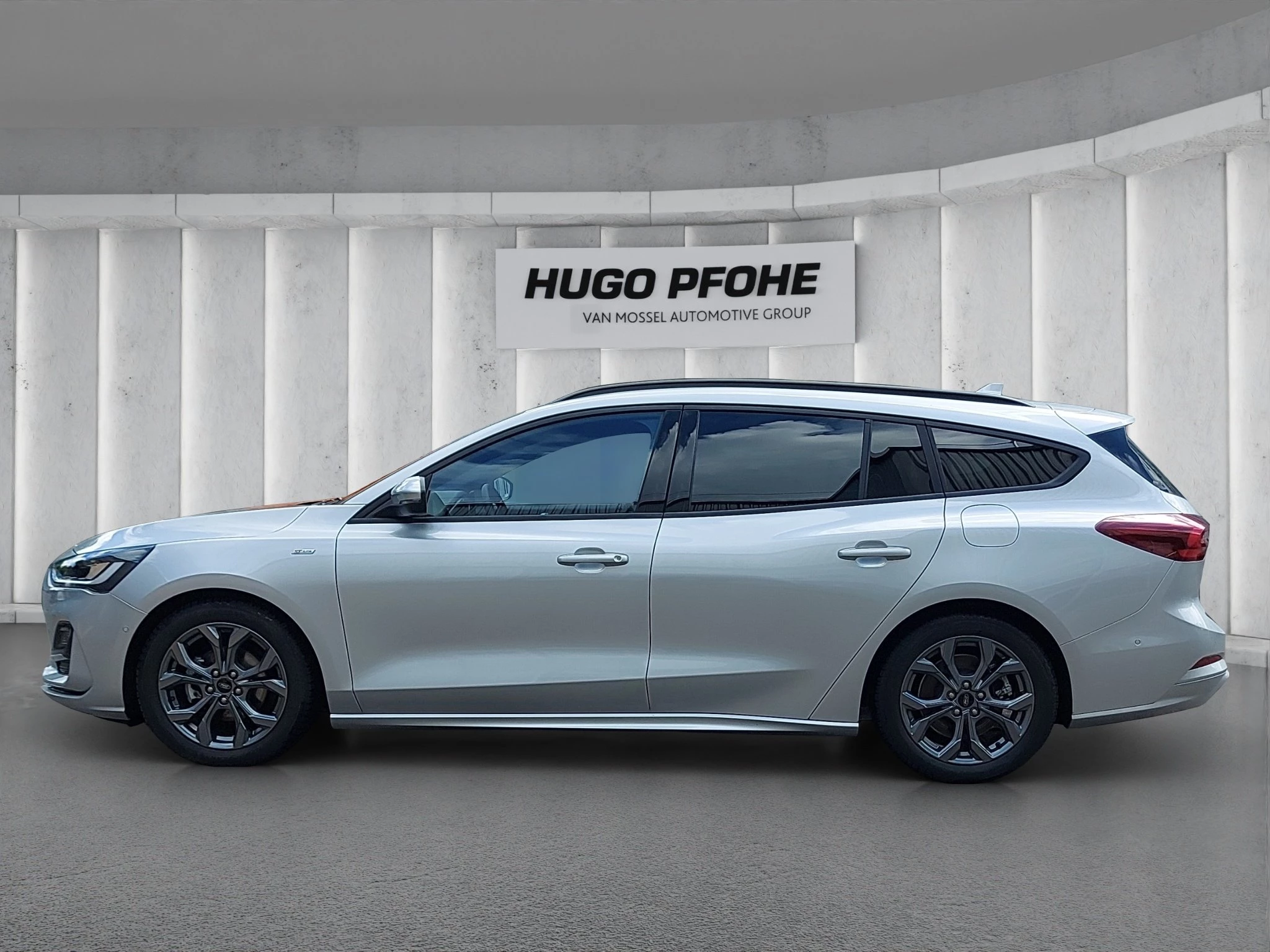 Ford Focus ST-Line X Turnier Aut.*AHK*ACC*HUD*KAM*NAVI*WINTER-PKT.