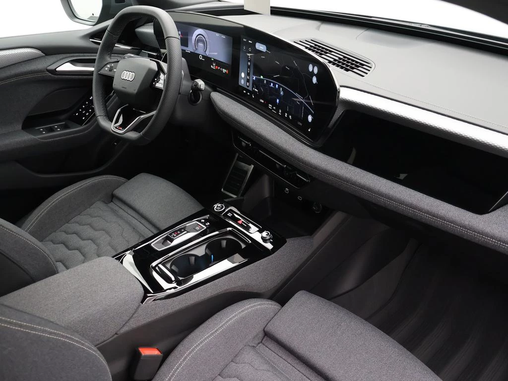 Audi A6 Avant e-tron Audi A6 Avant Corporate S e-tron 210,00 kW *ENKEL VOORSTEL VOOR PROFFESIONELEN*