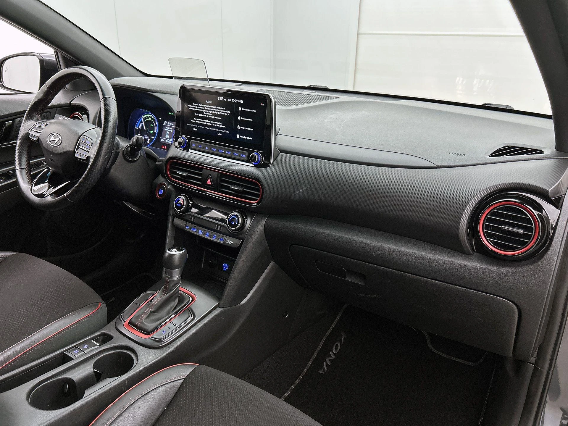 Hyundai-Kona-image-16
