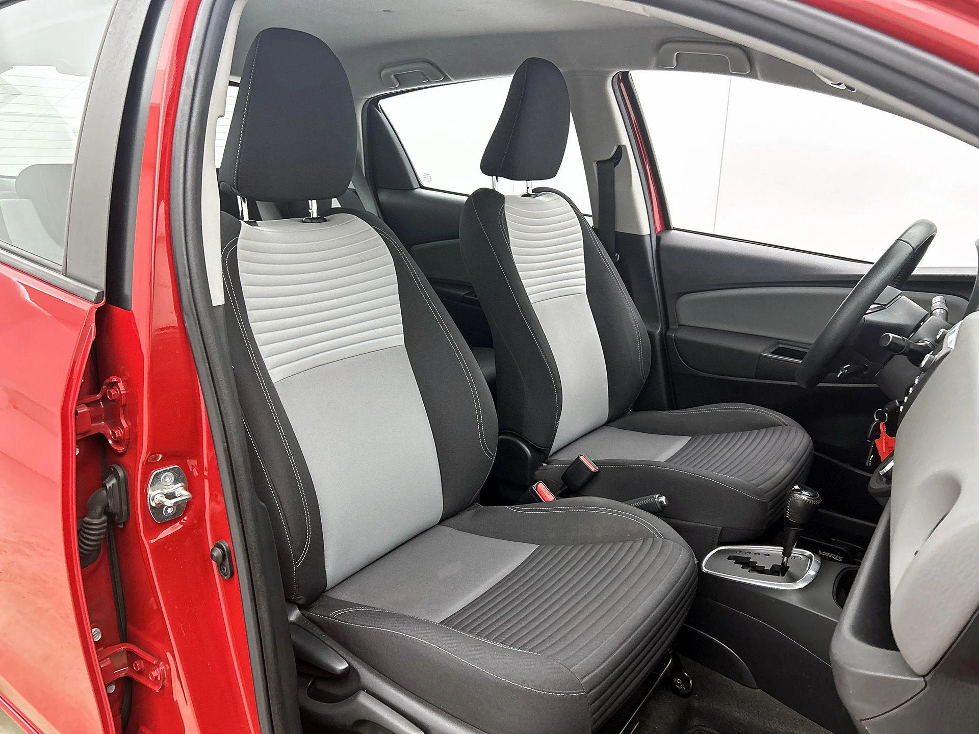 Toyota-Yaris-image-30