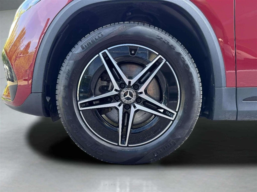 Mercedes-Benz-EQA-image-8