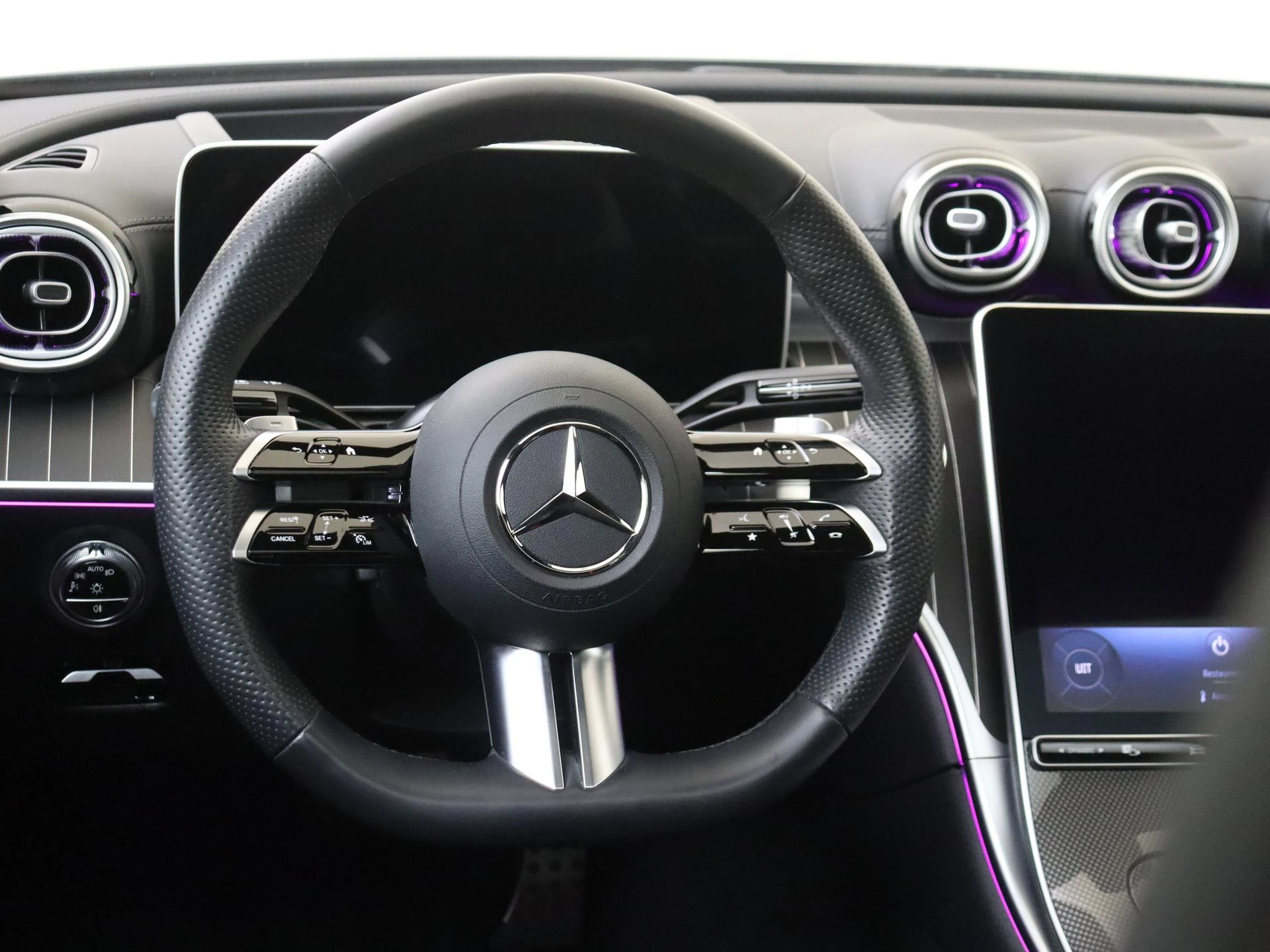 Mercedes-Benz C-Klasse 200 AMG Line