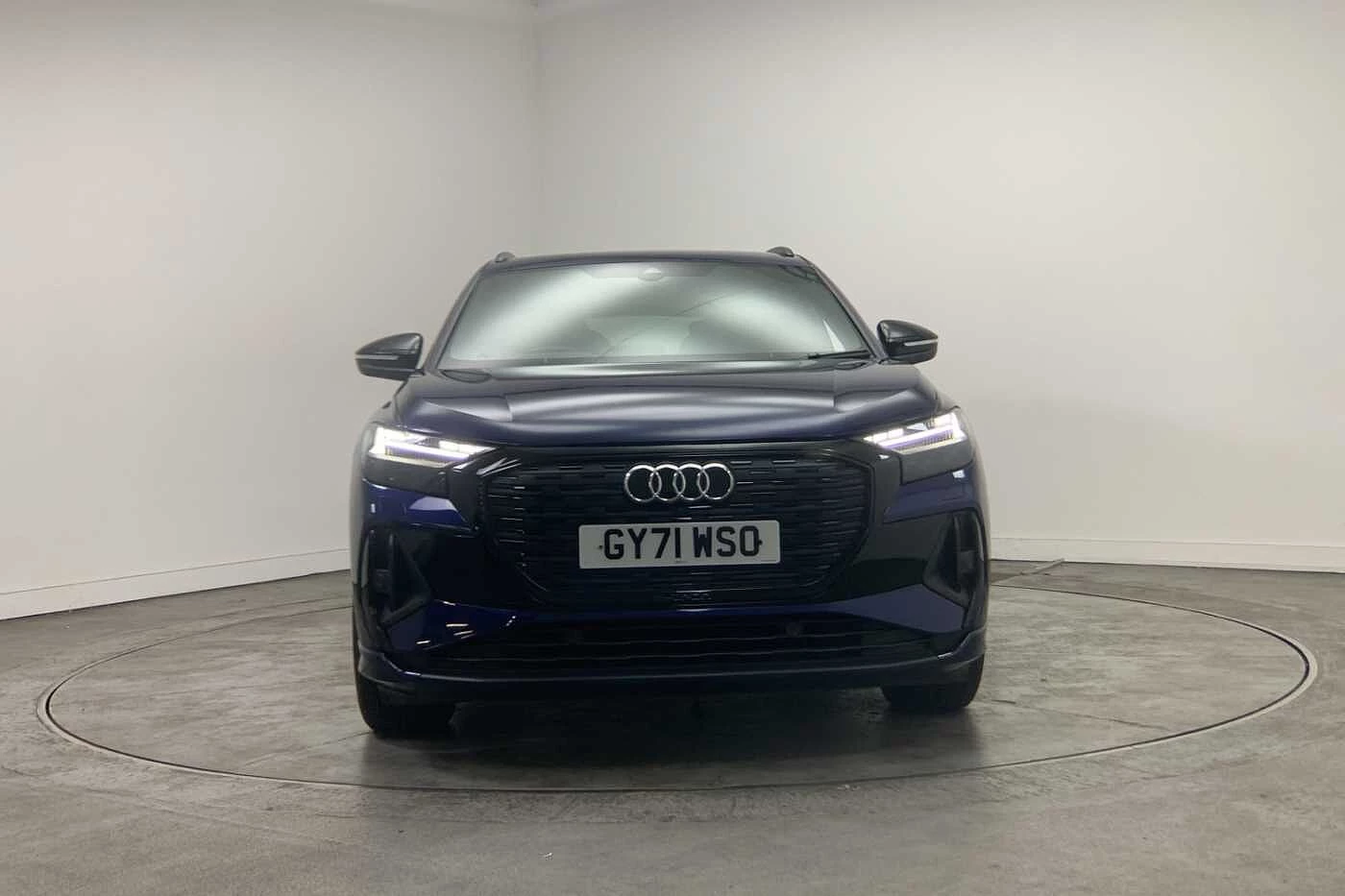Audi-Q4 e-tron-image-6
