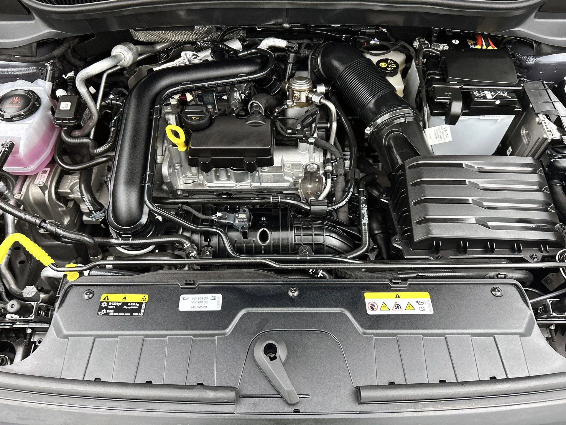 Volkswagen-T-Cross-image-22