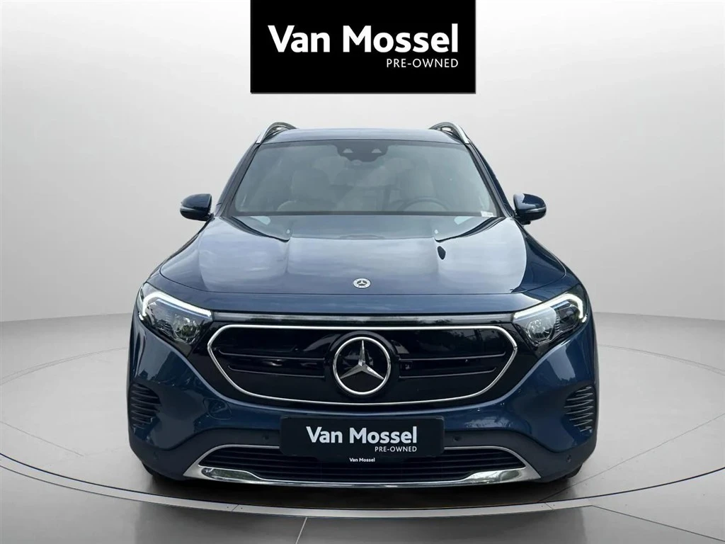 Mercedes-Benz-EQB-image-1