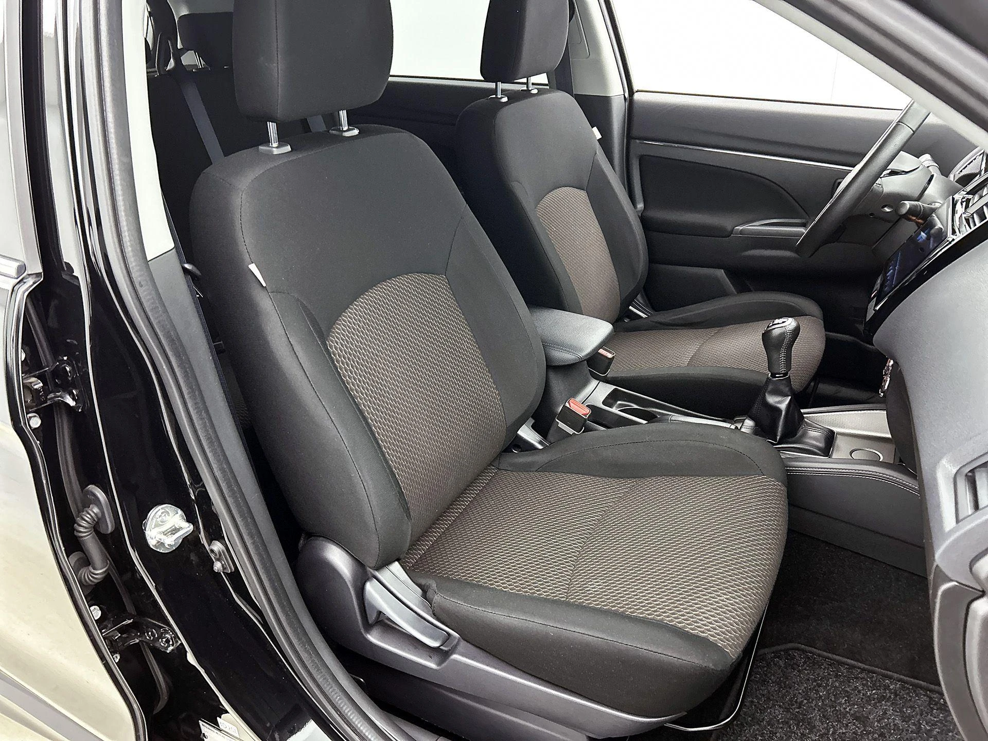 Mitsubishi-ASX-image-34
