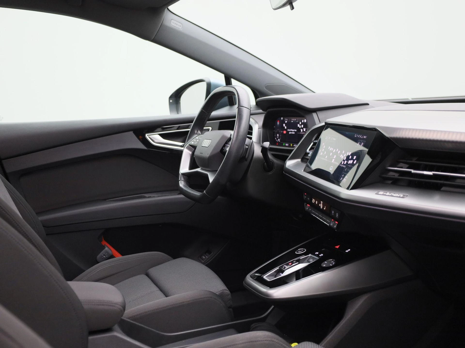 Audi-Q4 e-tron-image-40