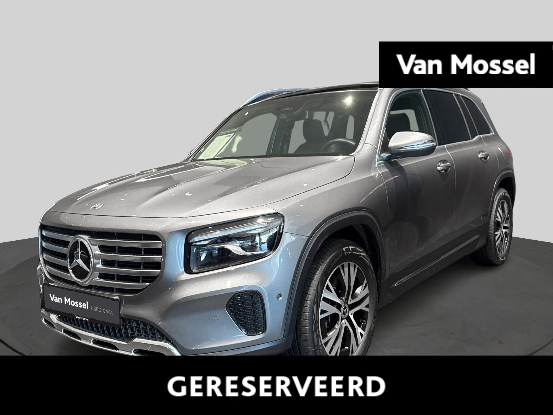 Mercedes-Benz-GLB-image-0