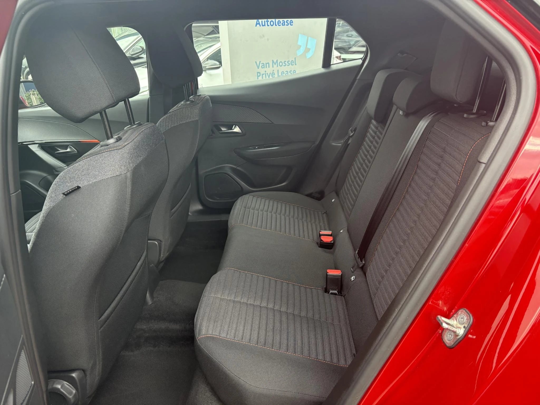 Peugeot-2008-image-15