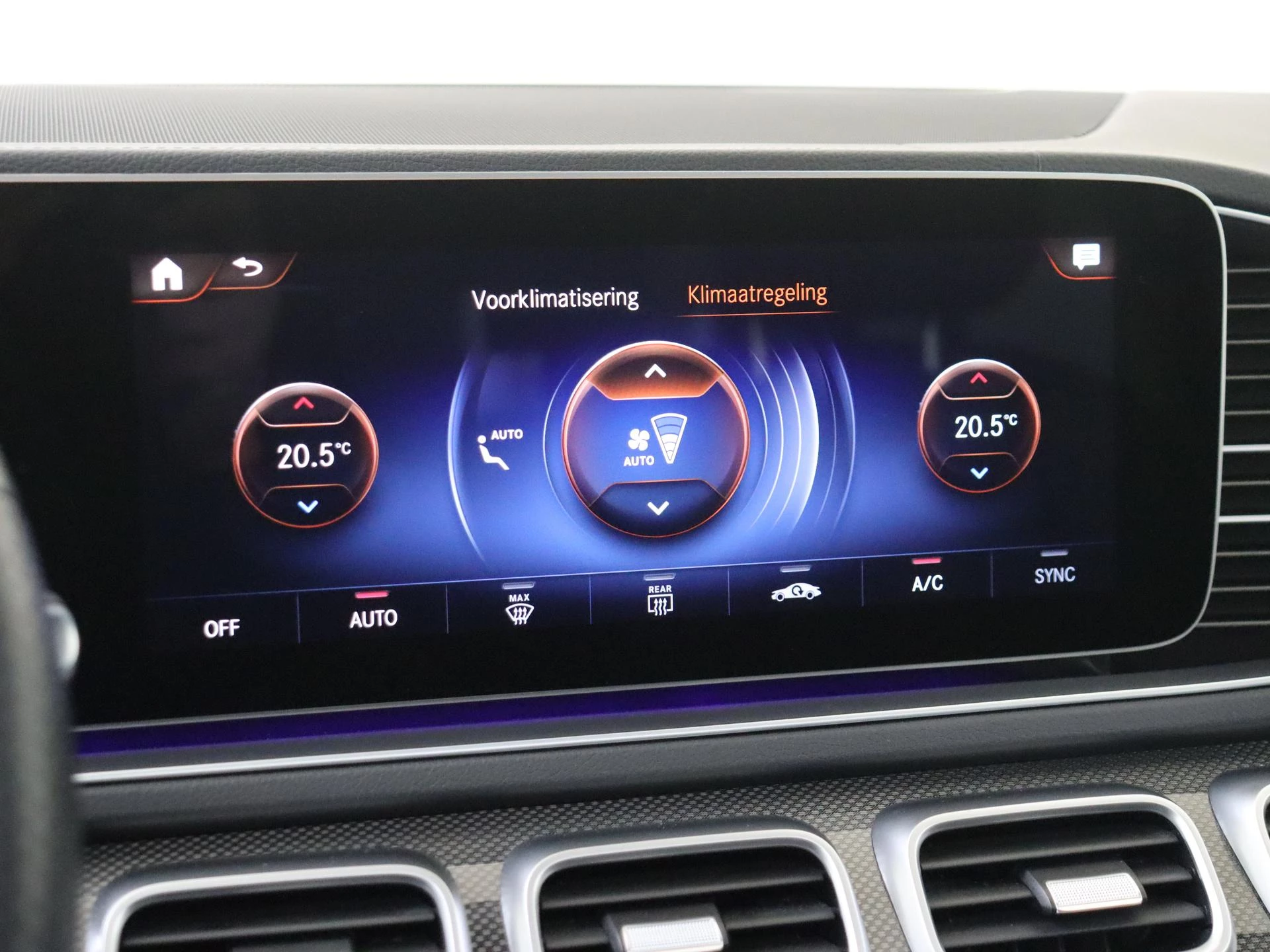 Mercedes-Benz-GLE-image-20