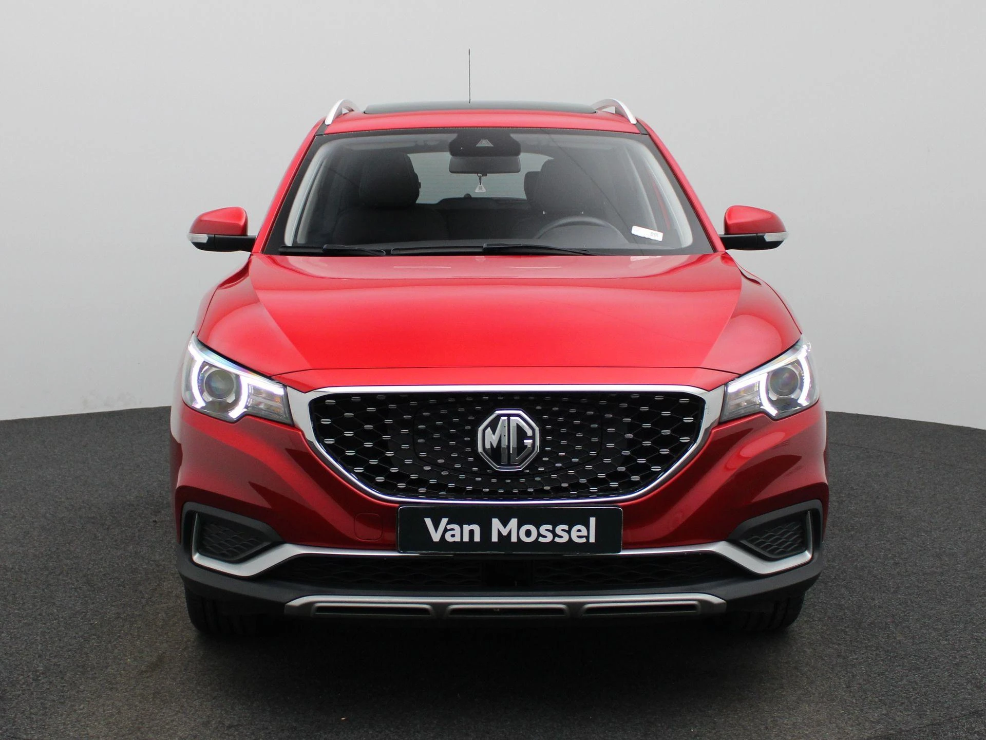 MG-ZS EV-image-2