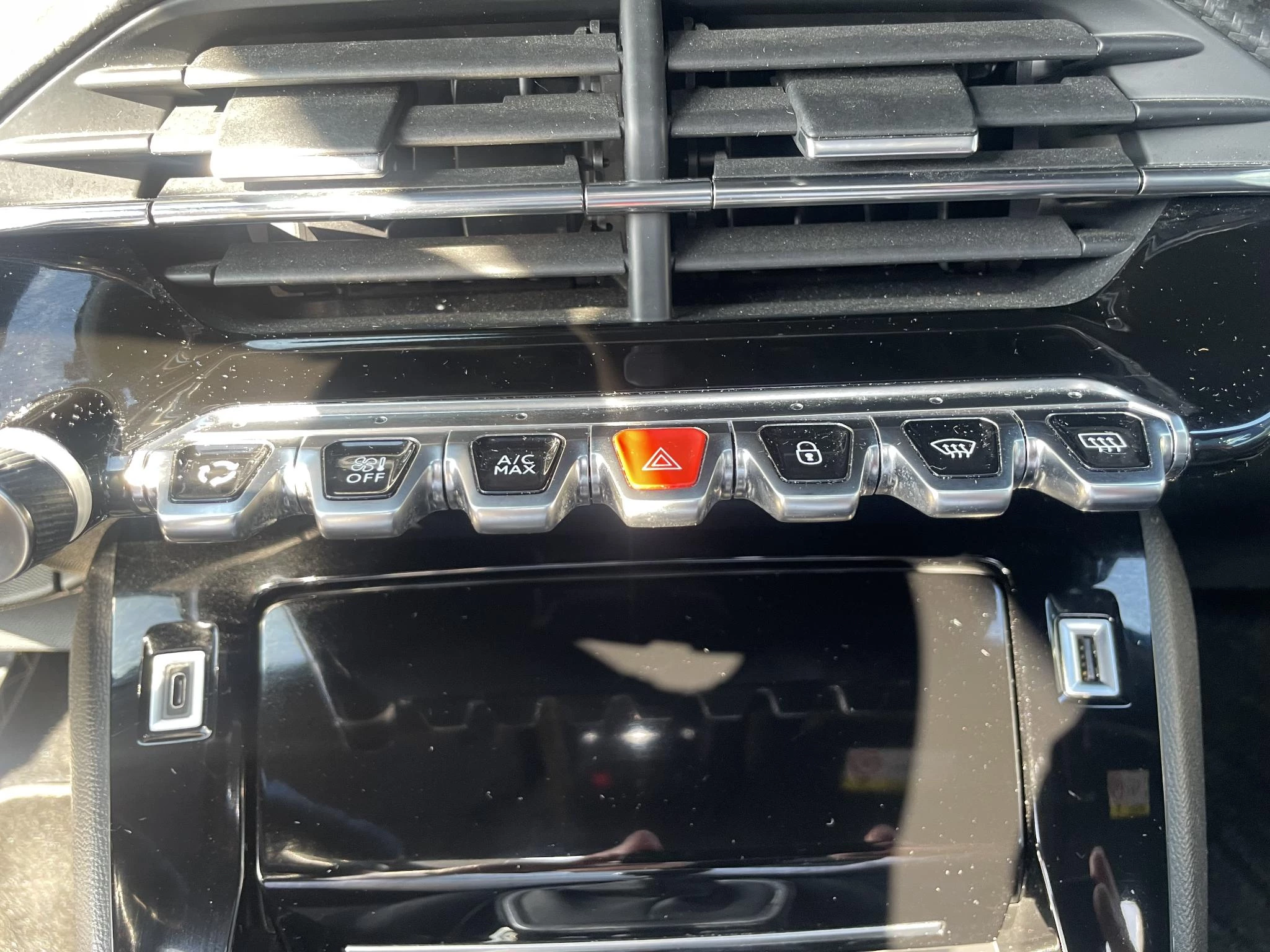 Peugeot-2008-image-17