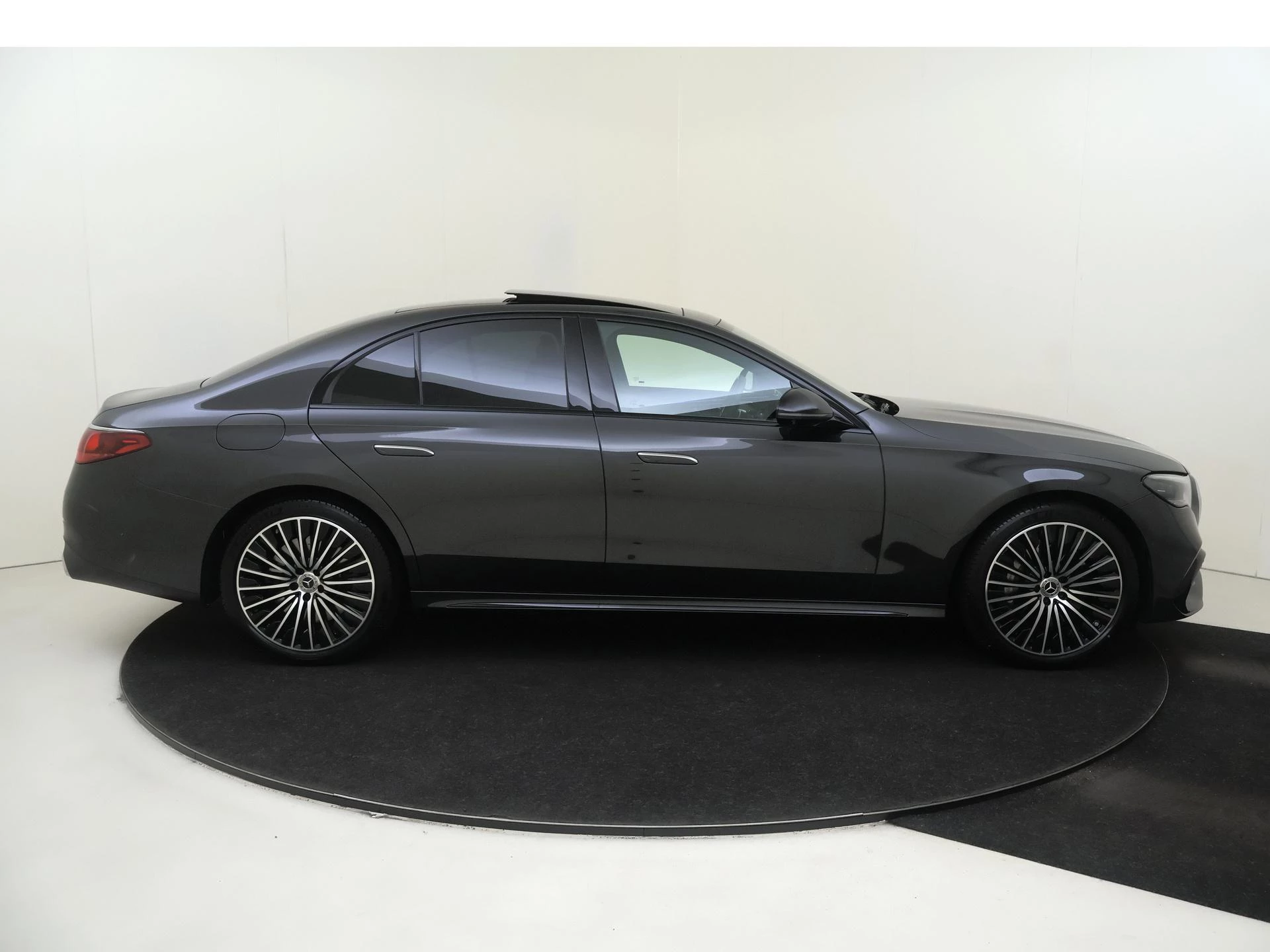 Mercedes-Benz E-Klasse 300 e Sport Edition