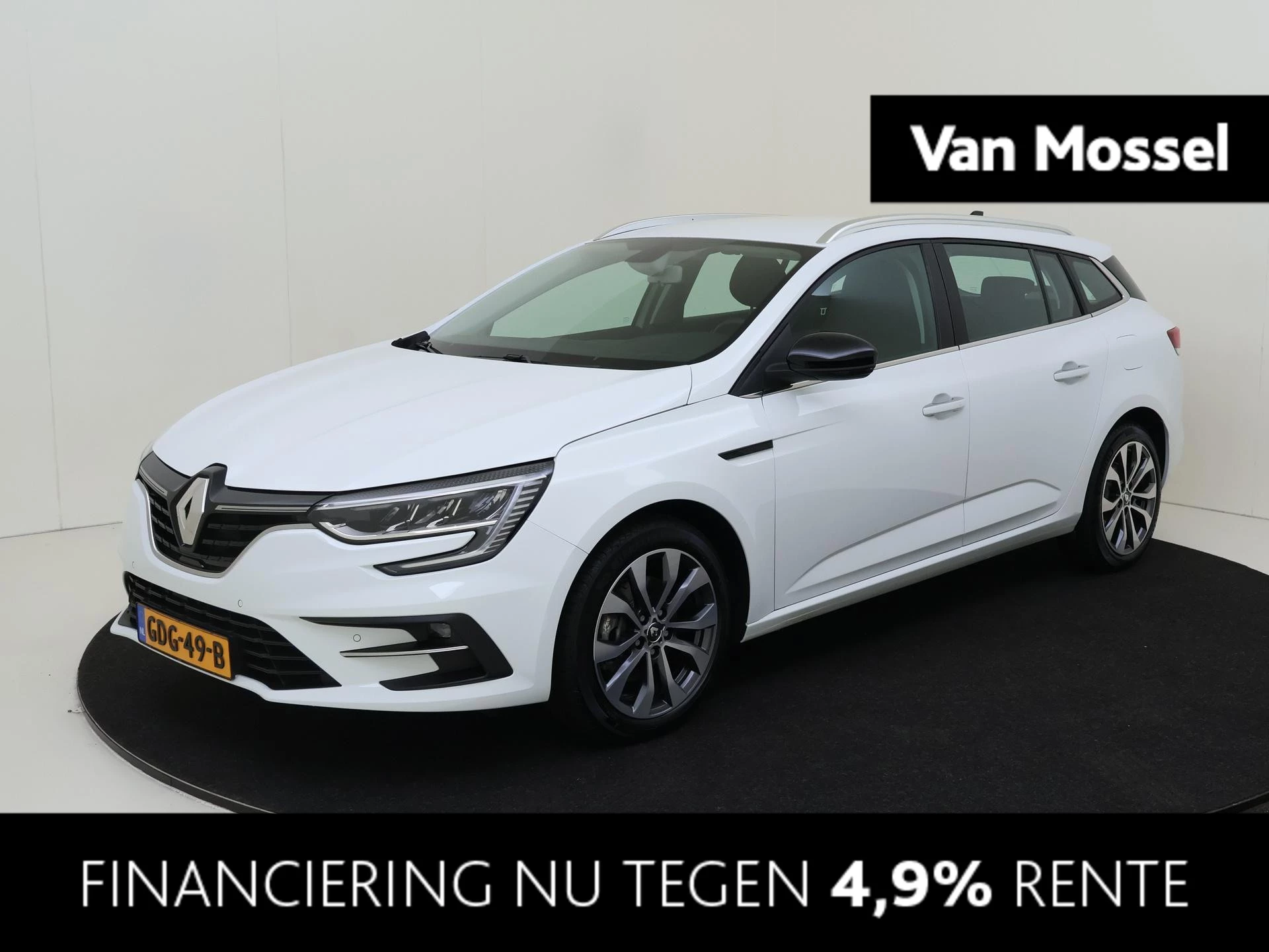 Renault-Megane E-Tech-image-0