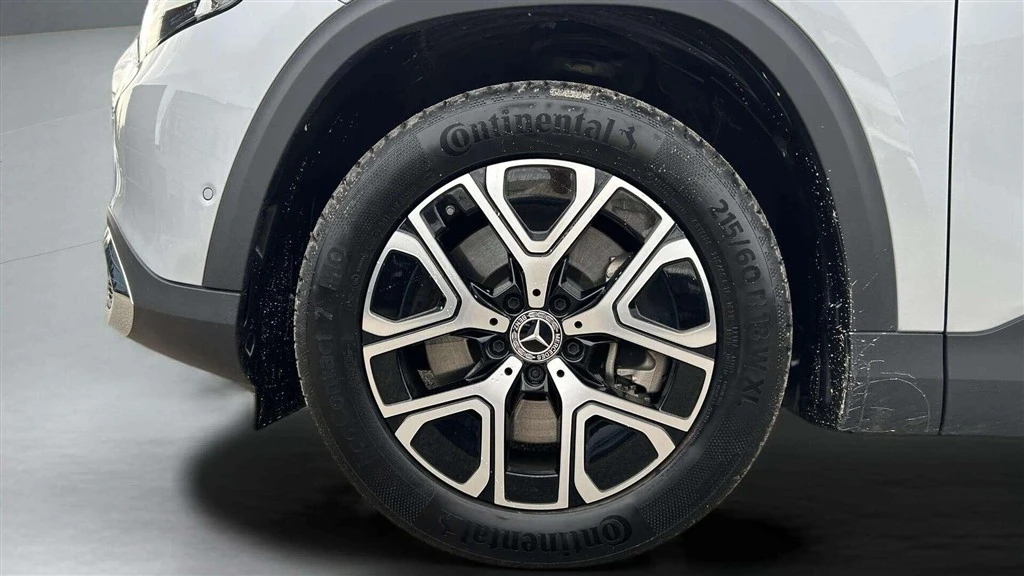 Mercedes-Benz-GLB-image-8
