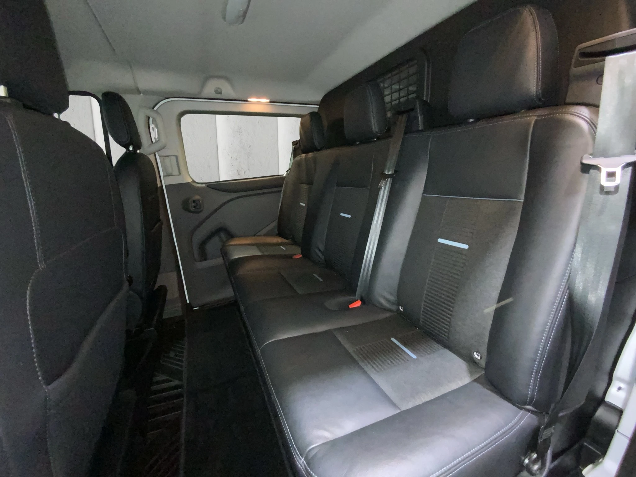 Ford-Transit Custom-image-10